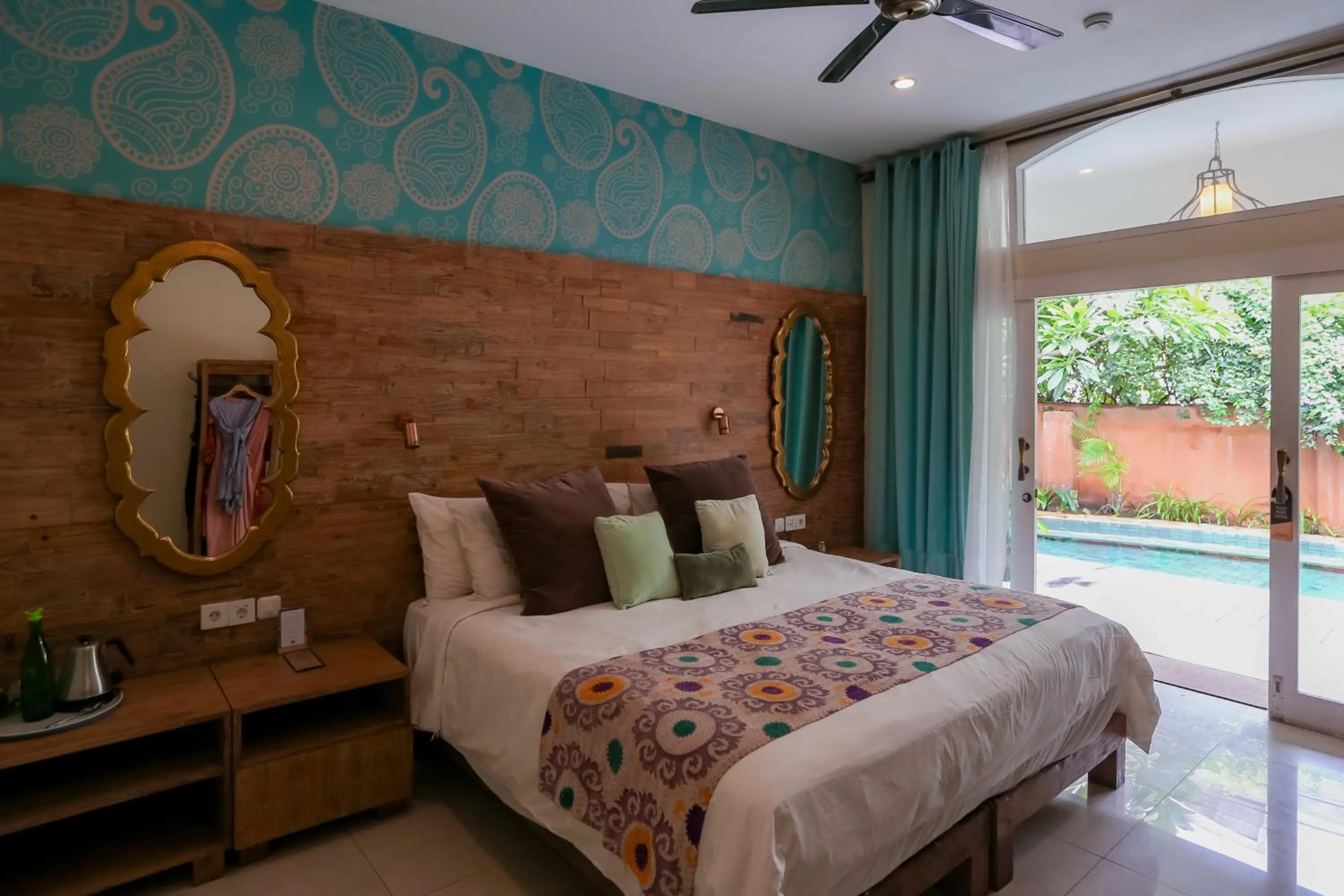 Bed in Pesona Beach Resort & Spa - Adults Only