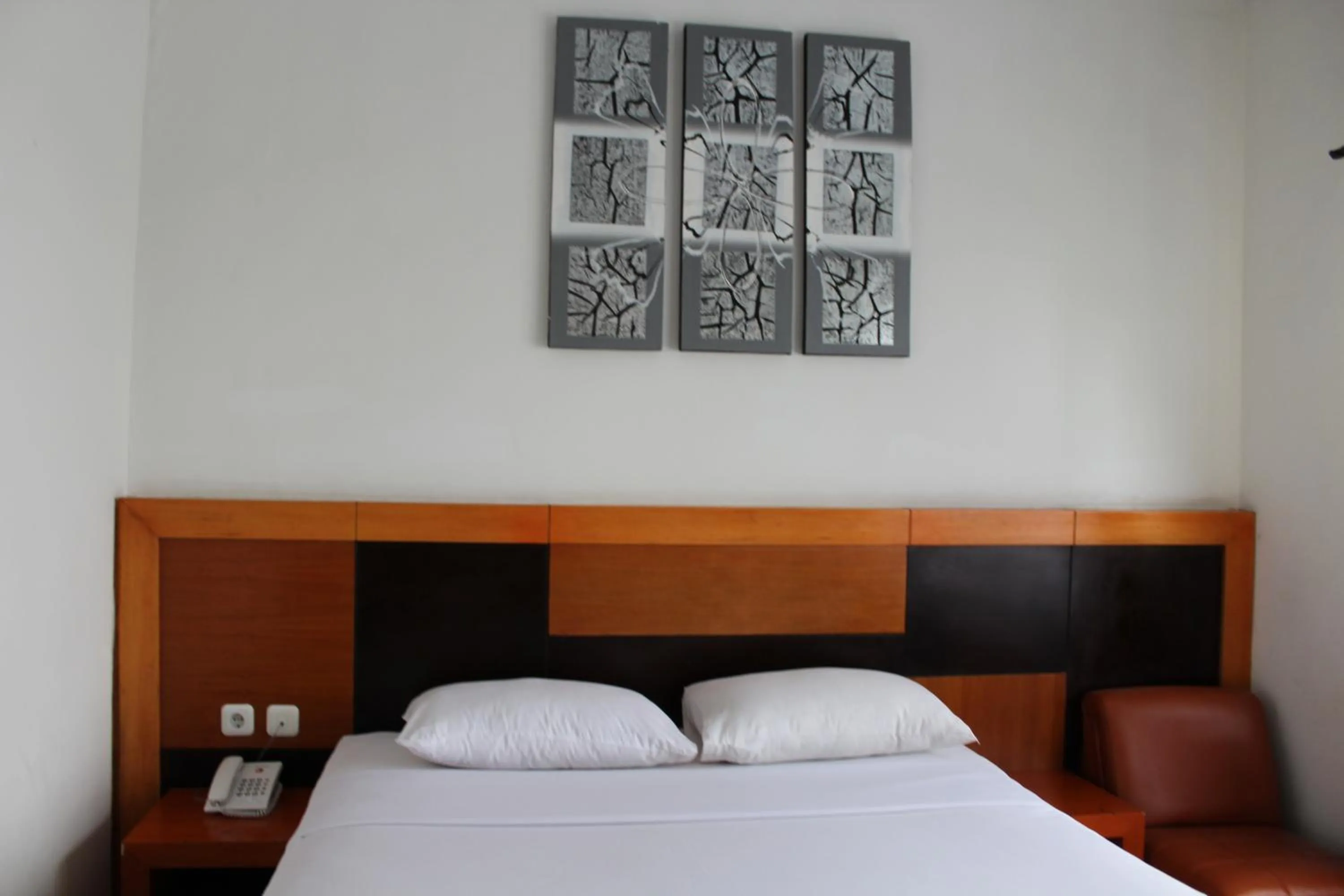 Bed in Hotel Grand Karawang Indah
