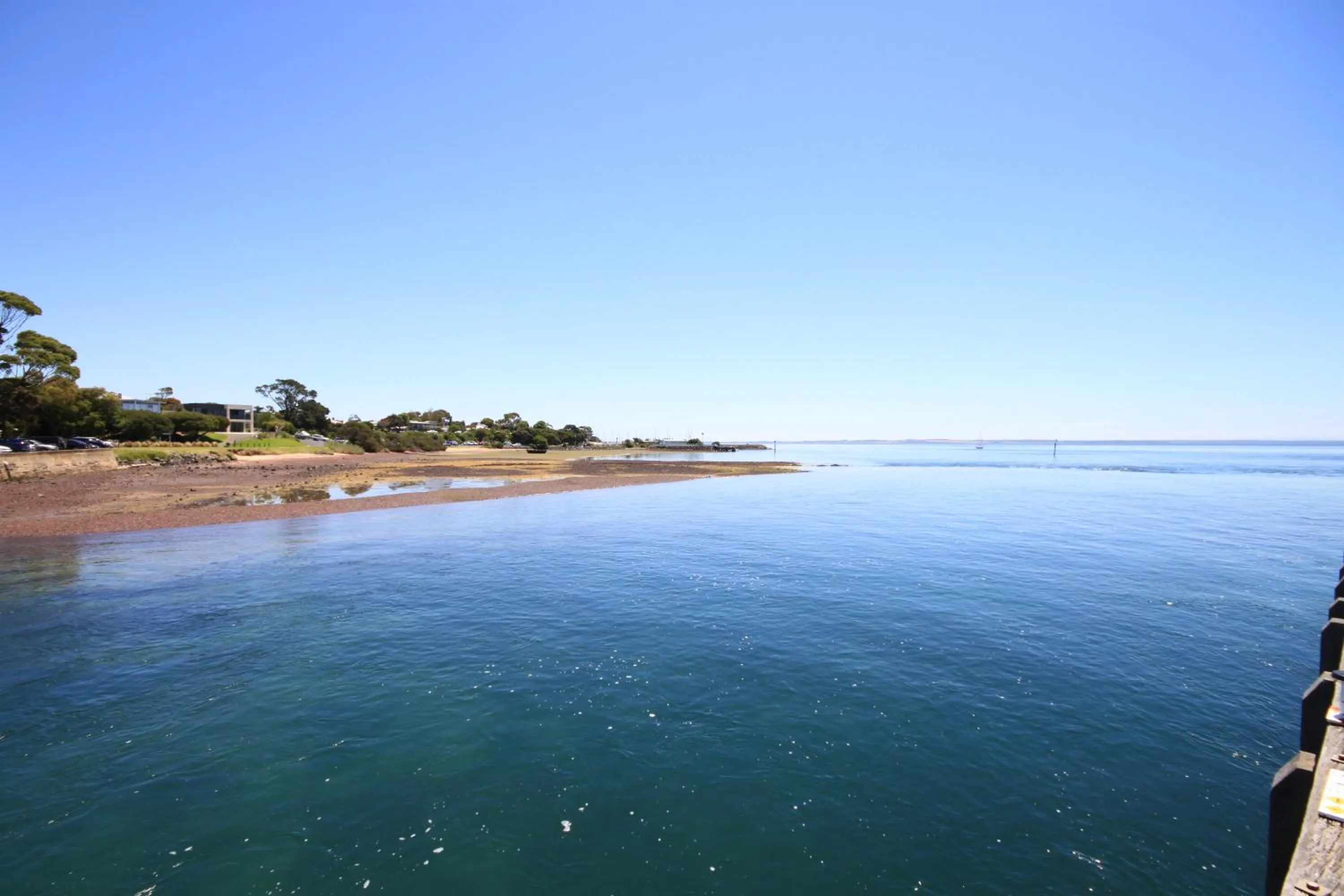 Pelicans Motel San Remo