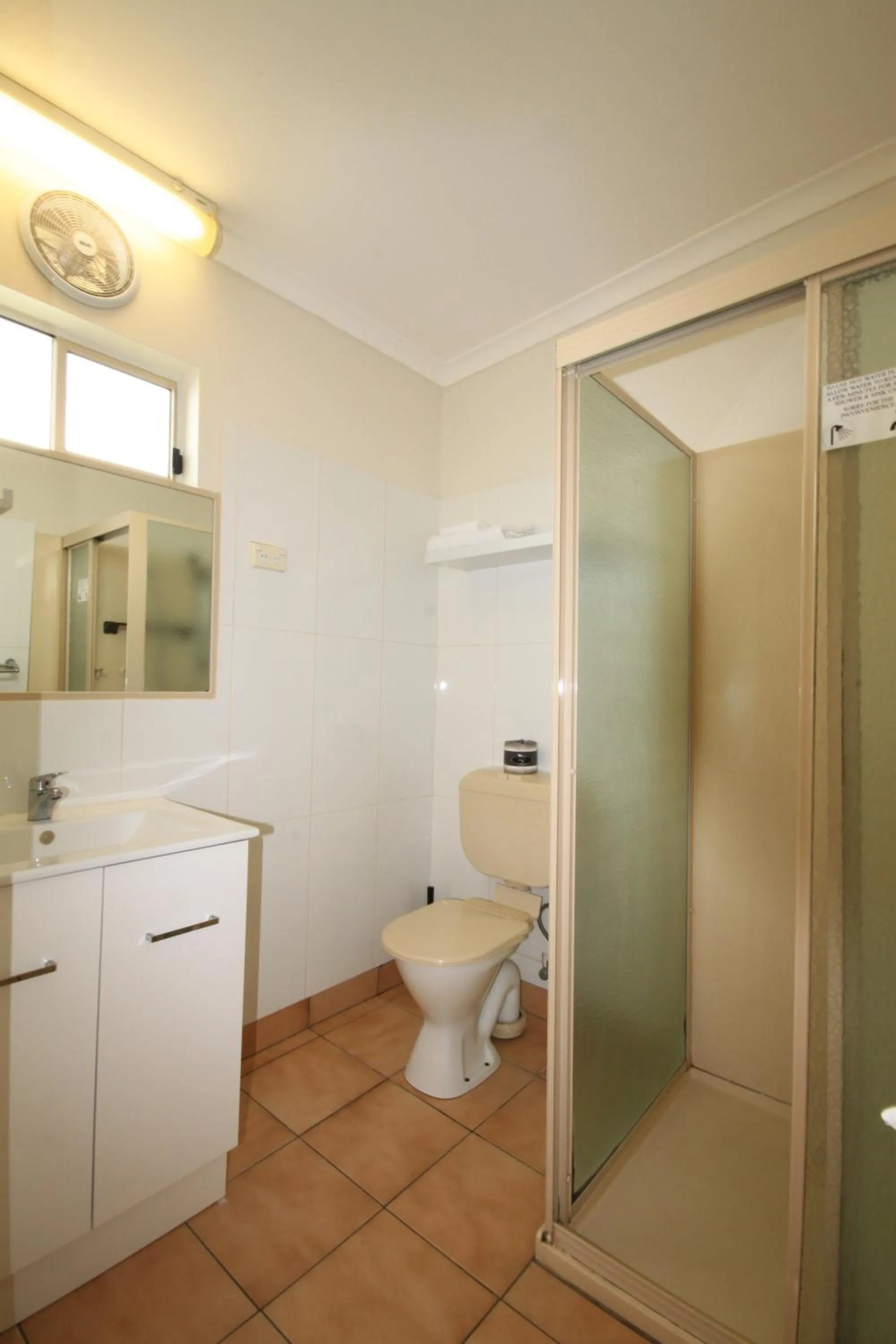 Pelicans Motel San Remo