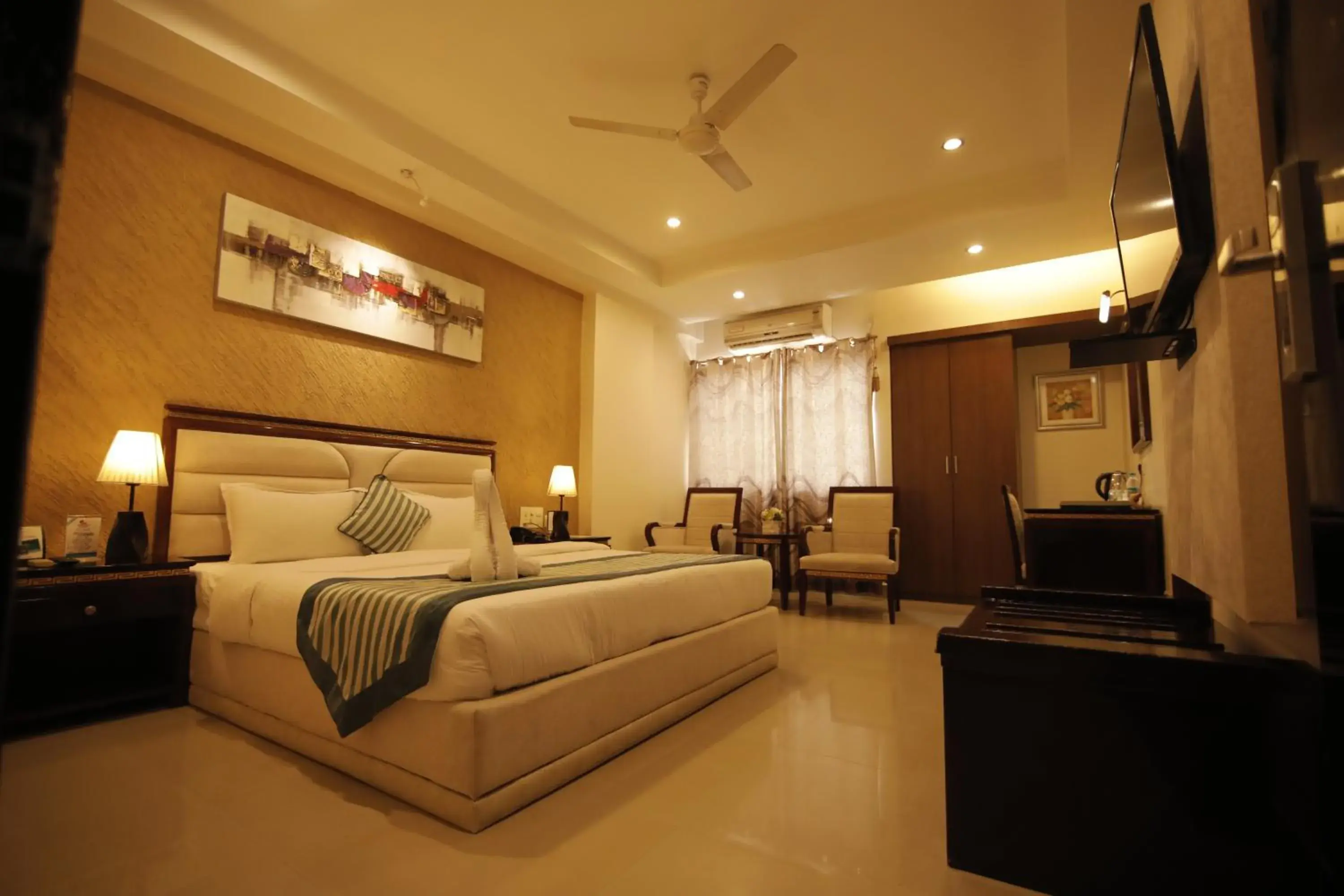 Sparkling Room in Hotel KRC Palace Sparkling Room in Hotel KRC Palace