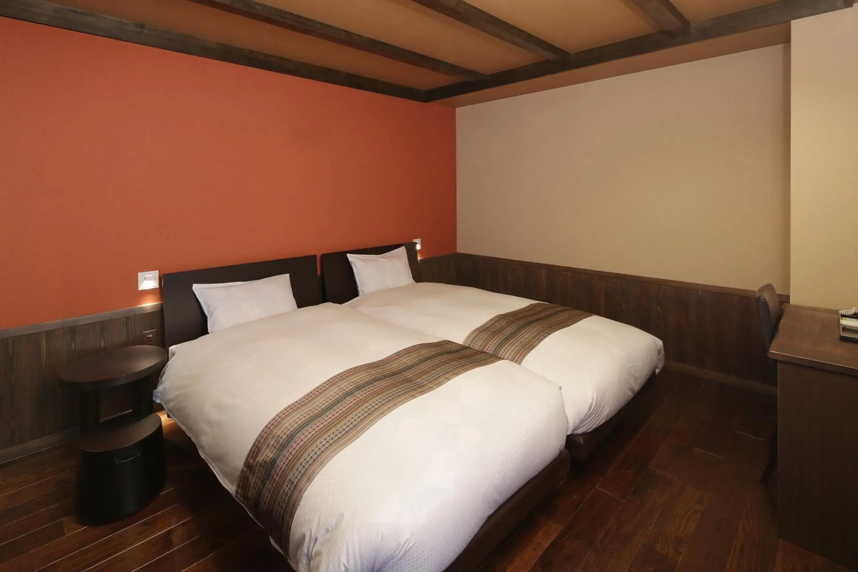 Twin Room in Kyomachiya Ryokan Sakura Urushitei Twin Room in Kyomachiya Ryokan Sakura Urushitei