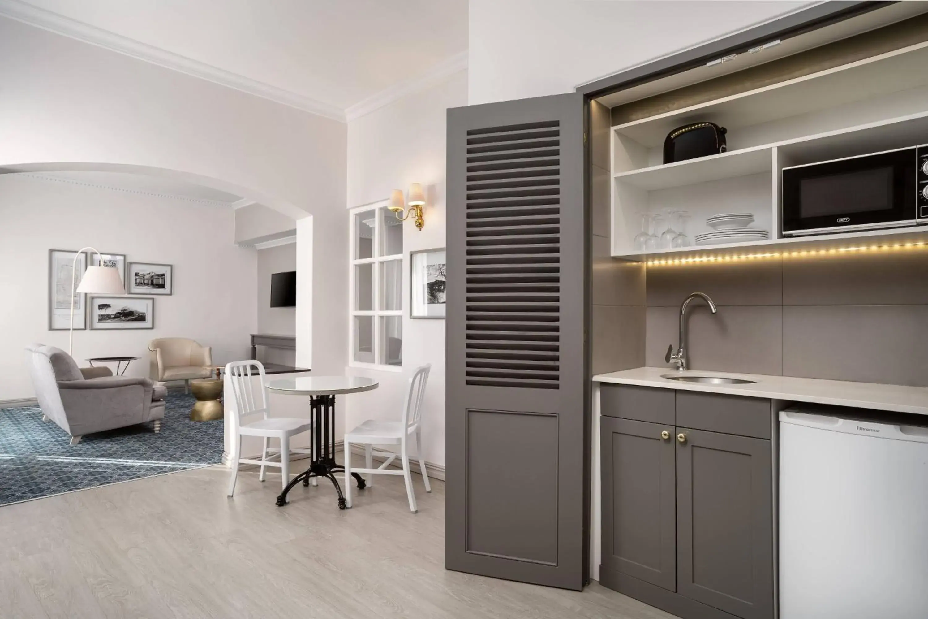 2 Bedroom Executive Suite, 1 King & 1 King in Protea Hotel by Marriott Cape Town Mowbray 2 Bedroom Executive Suite, 1 King & 1 King in Protea Hotel by Marriott Cape Town Mowbray