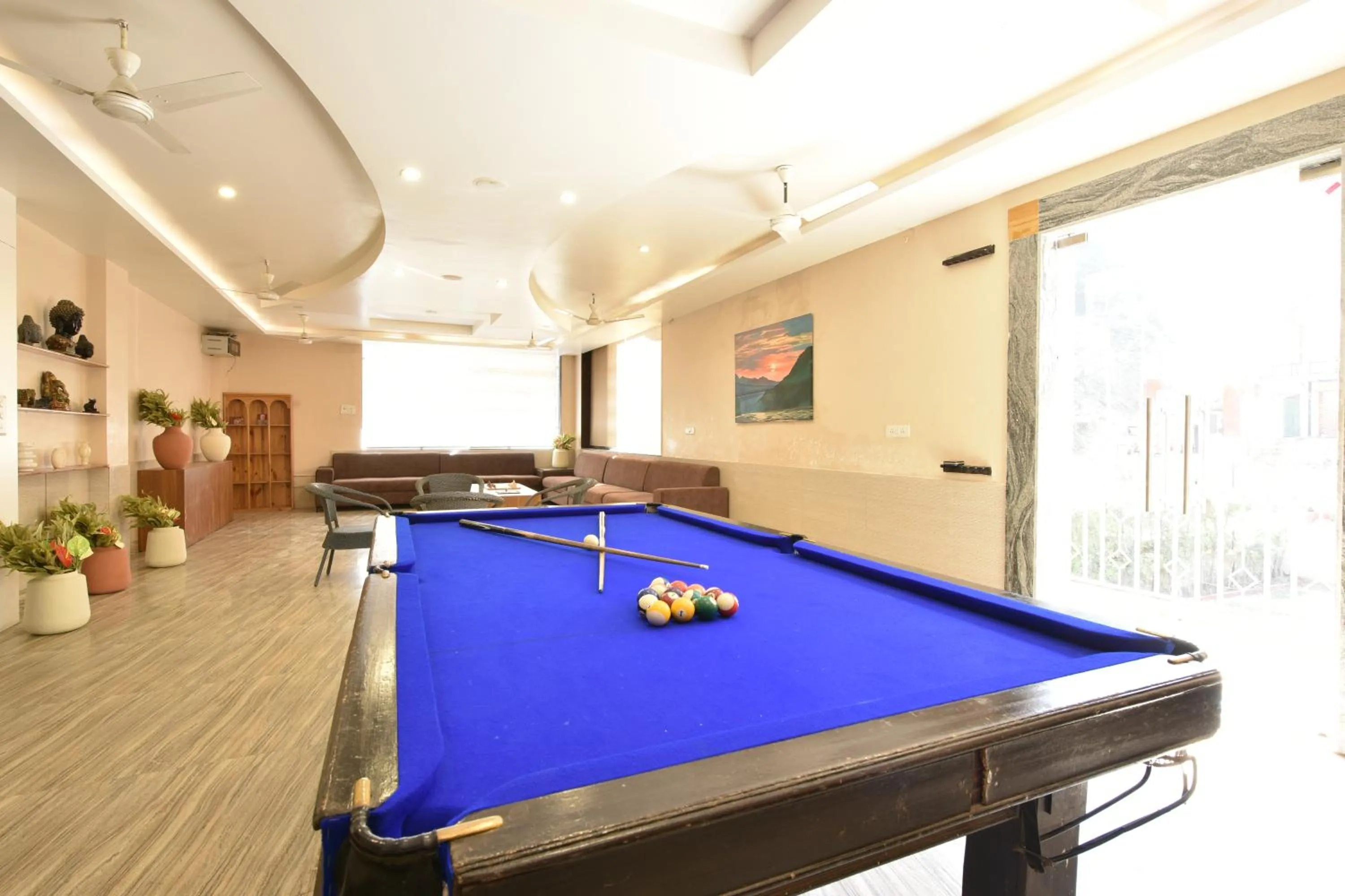 Billiard in Tiaraa Lite A Ganges Retreat