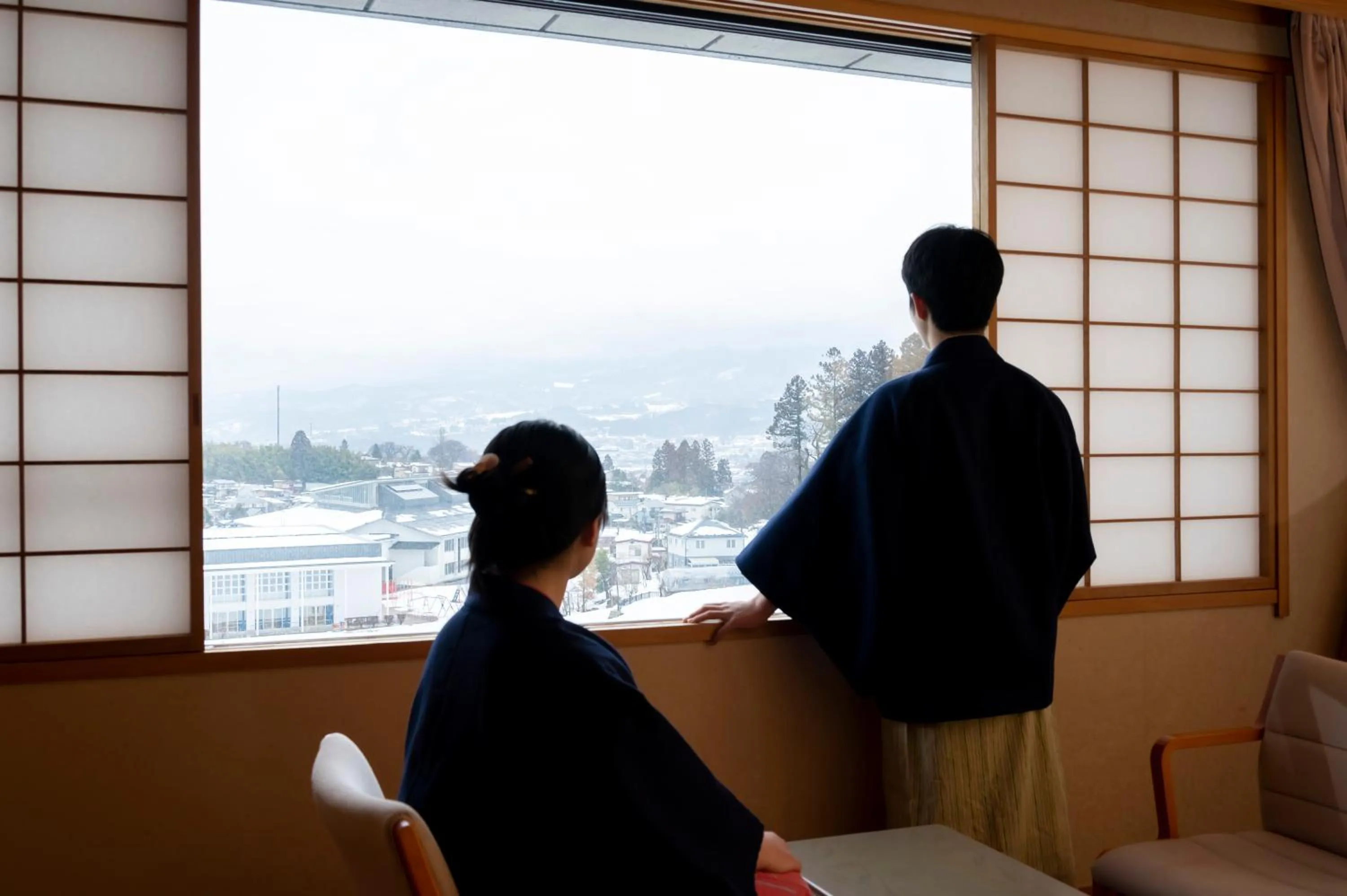 People in Senkeien Tsukioka Hotel