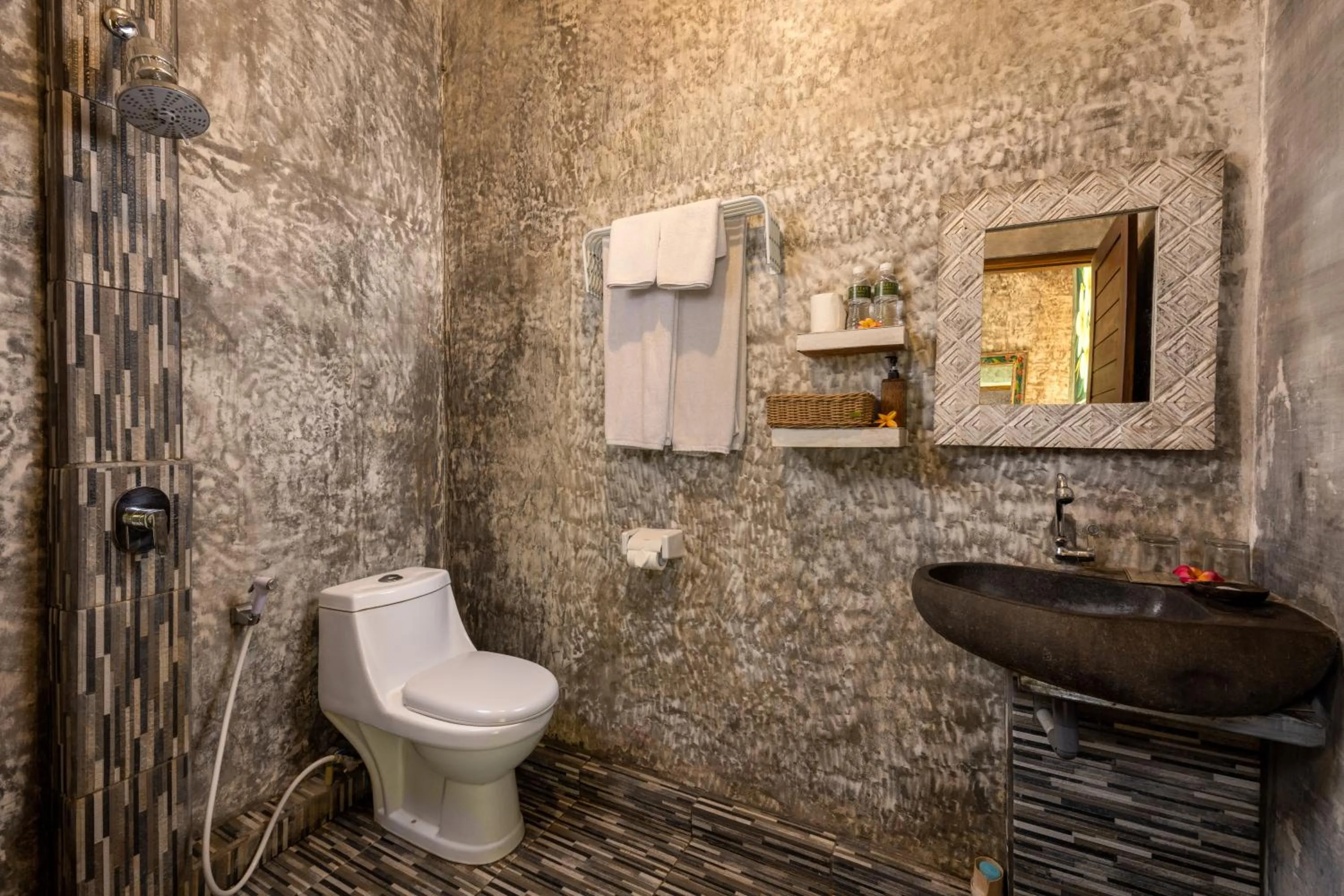 Bathroom in Senetan Villas and Spa Resort
