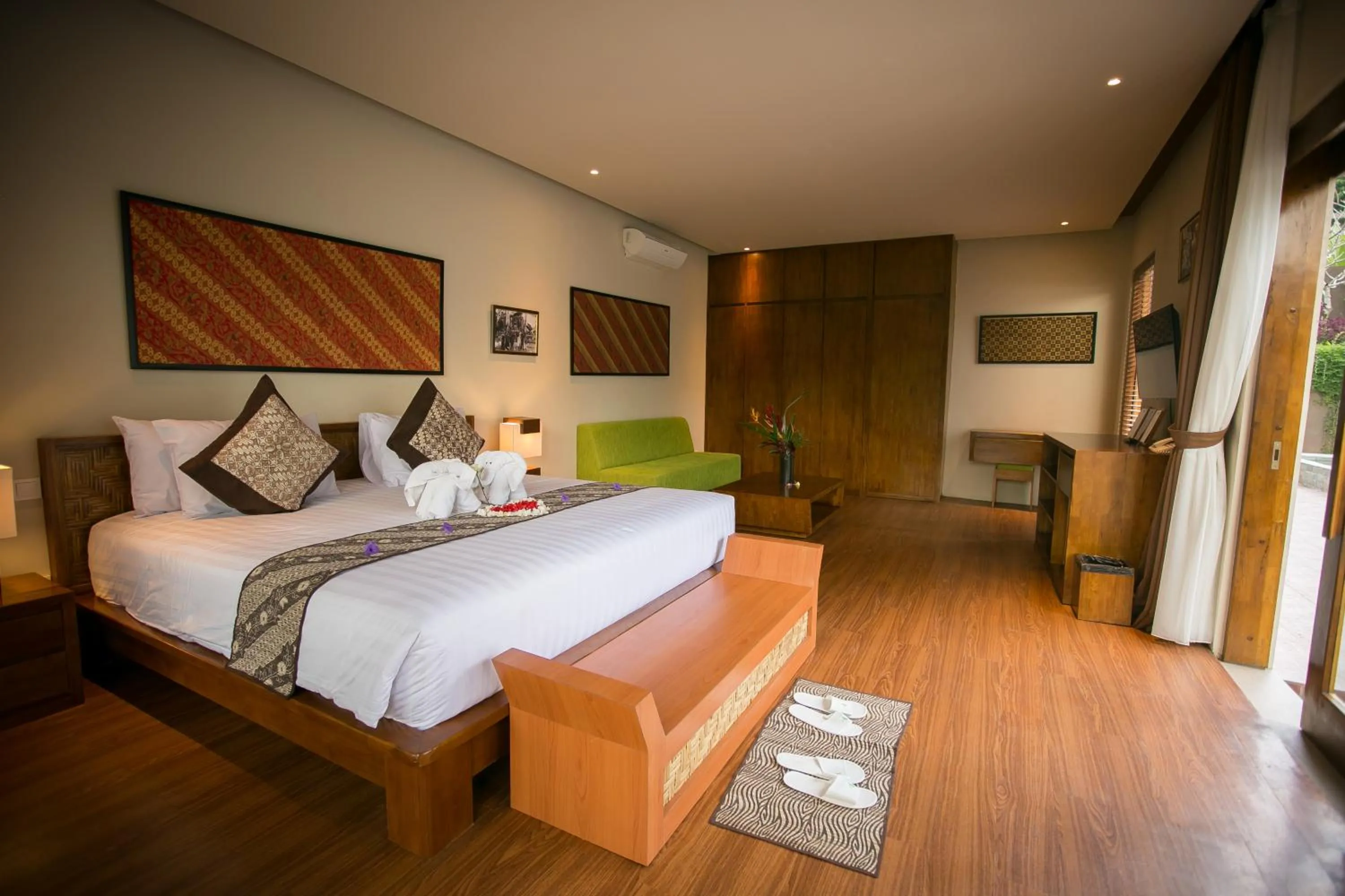 Bedroom, Bed in Senetan Villas and Spa Resort