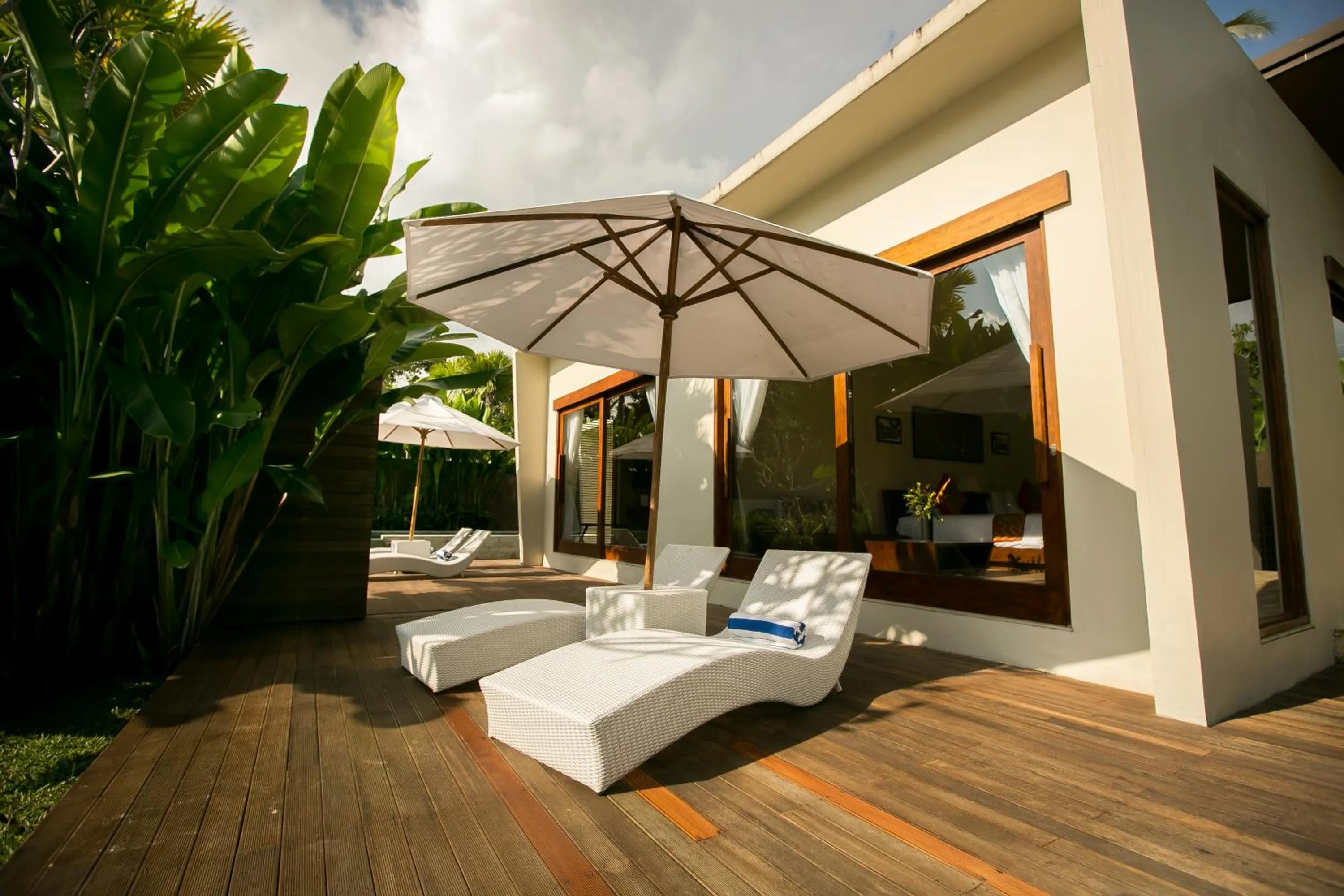Seating area in Senetan Villas and Spa Resort
