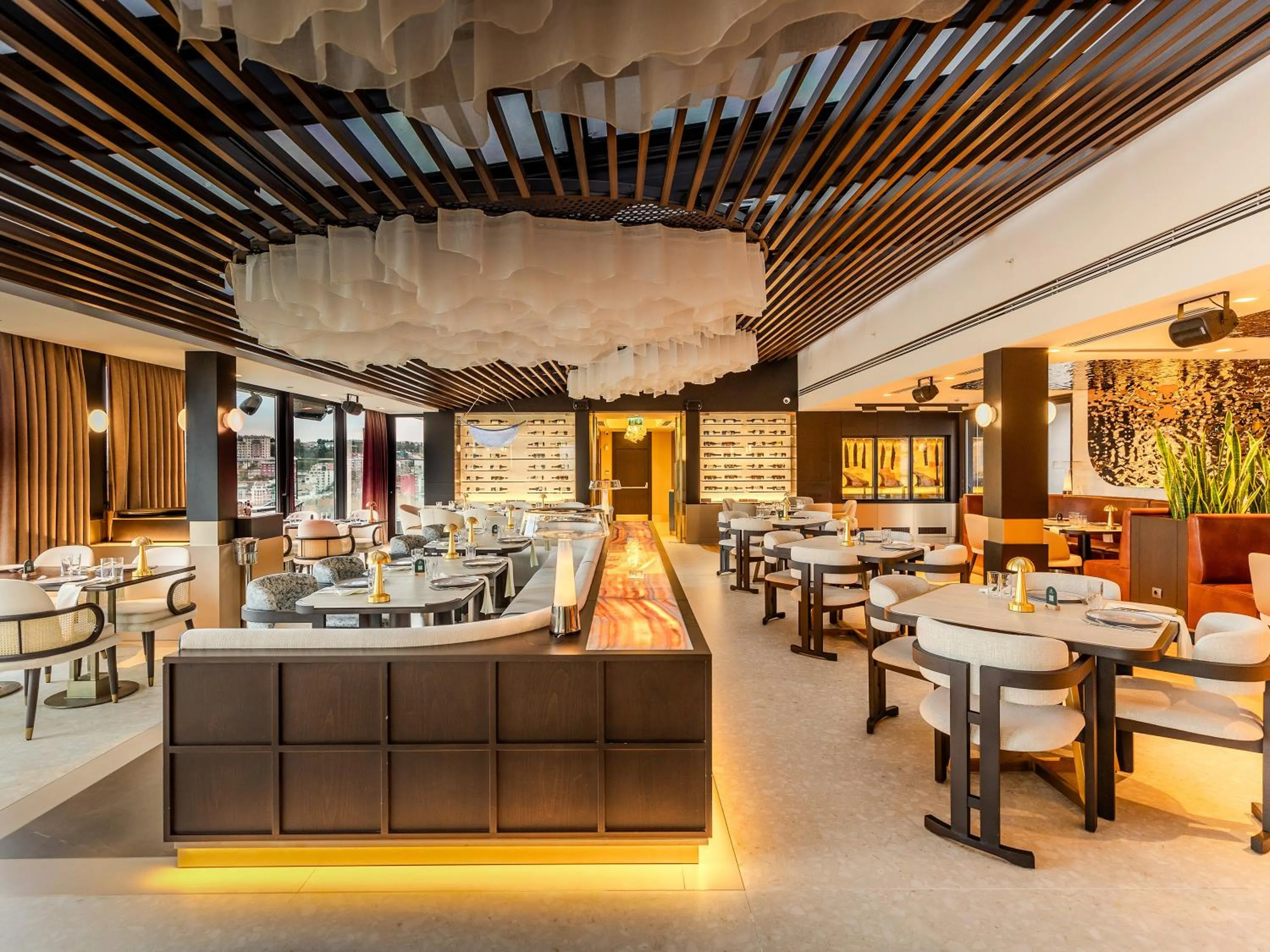 Restaurant/places to eat in Mövenpick Istanbul Hotel Golden Horn