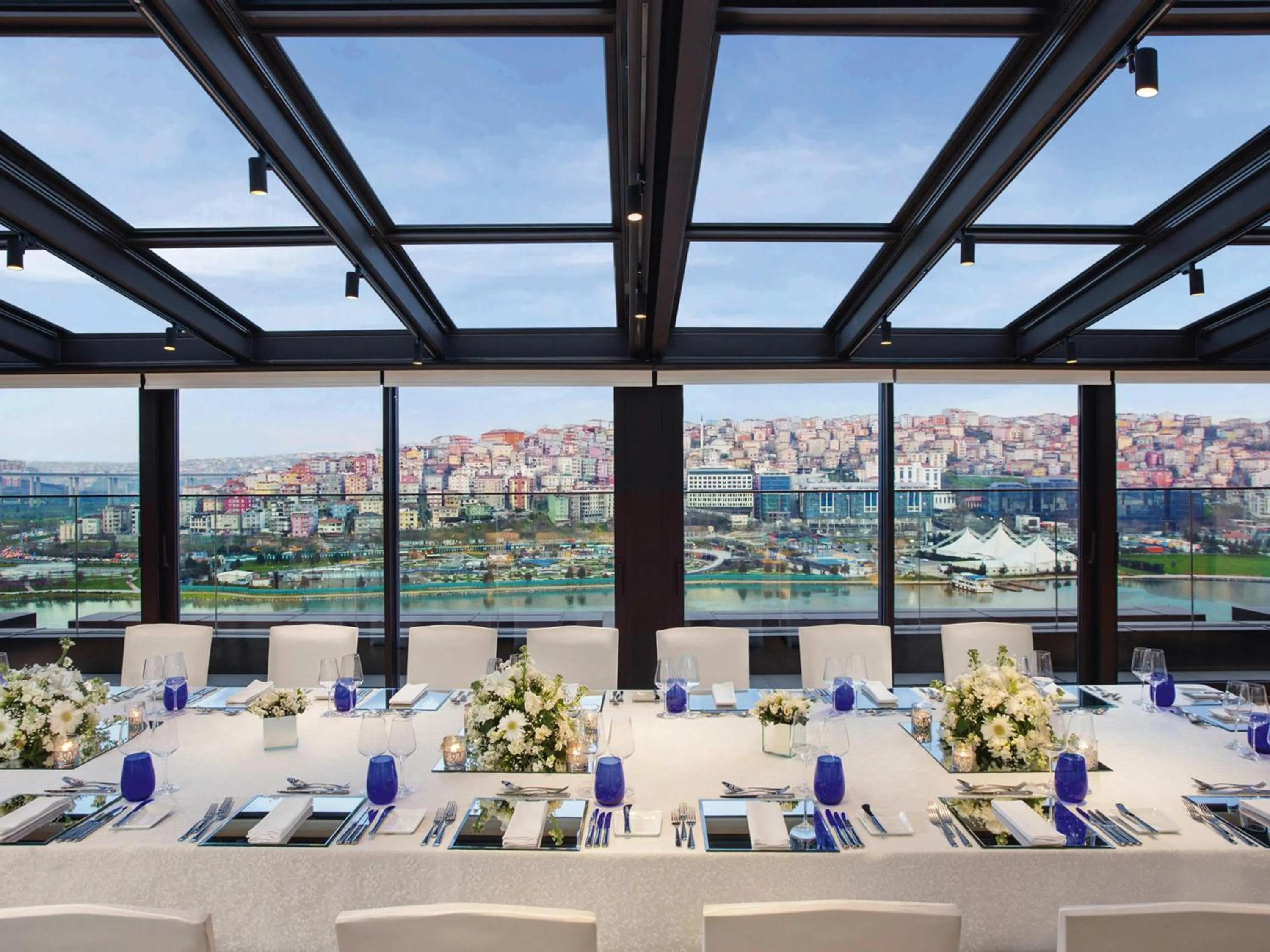 wedding in Mövenpick Istanbul Hotel Golden Horn