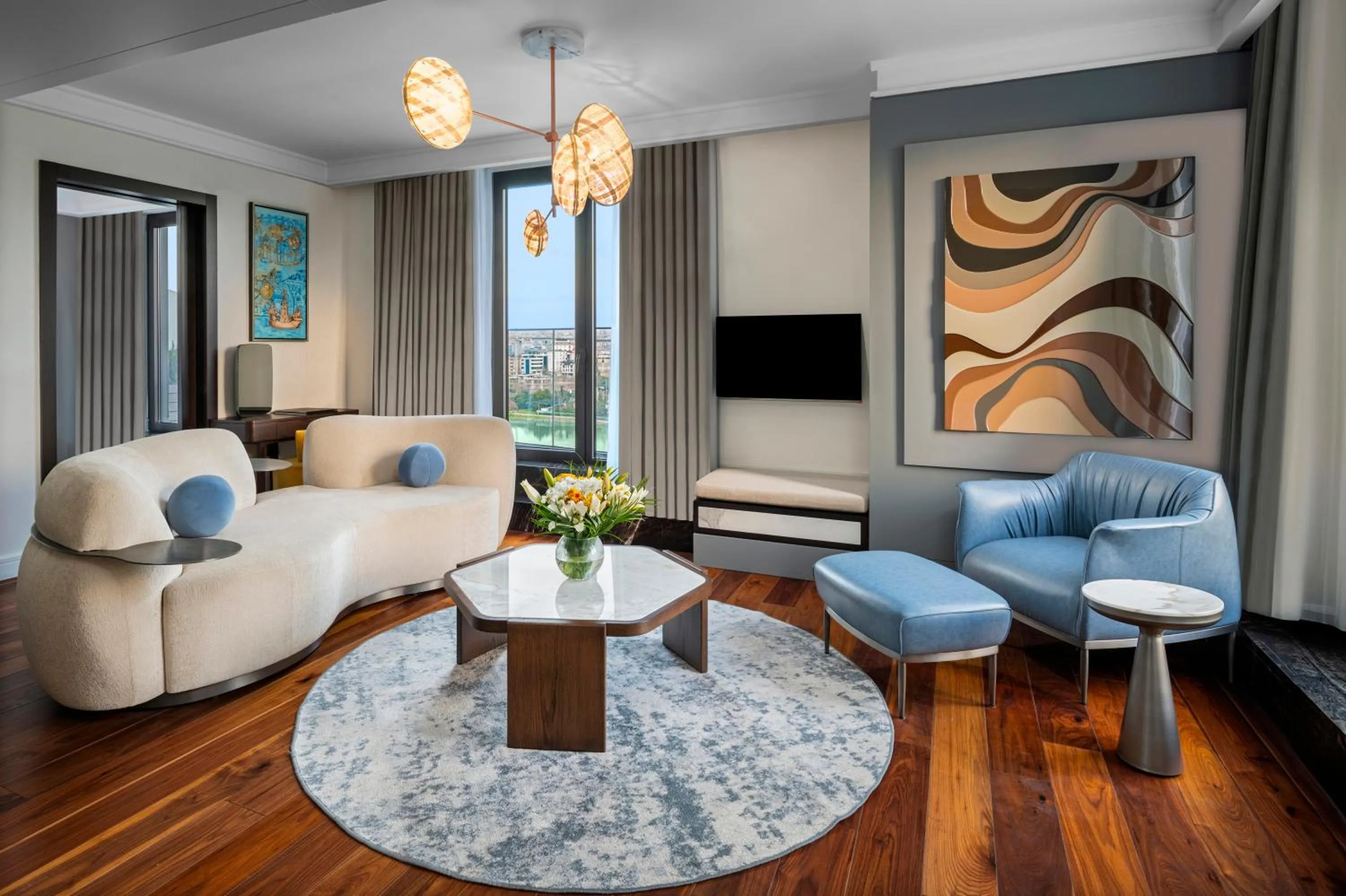 Living room in Mövenpick Istanbul Hotel Golden Horn