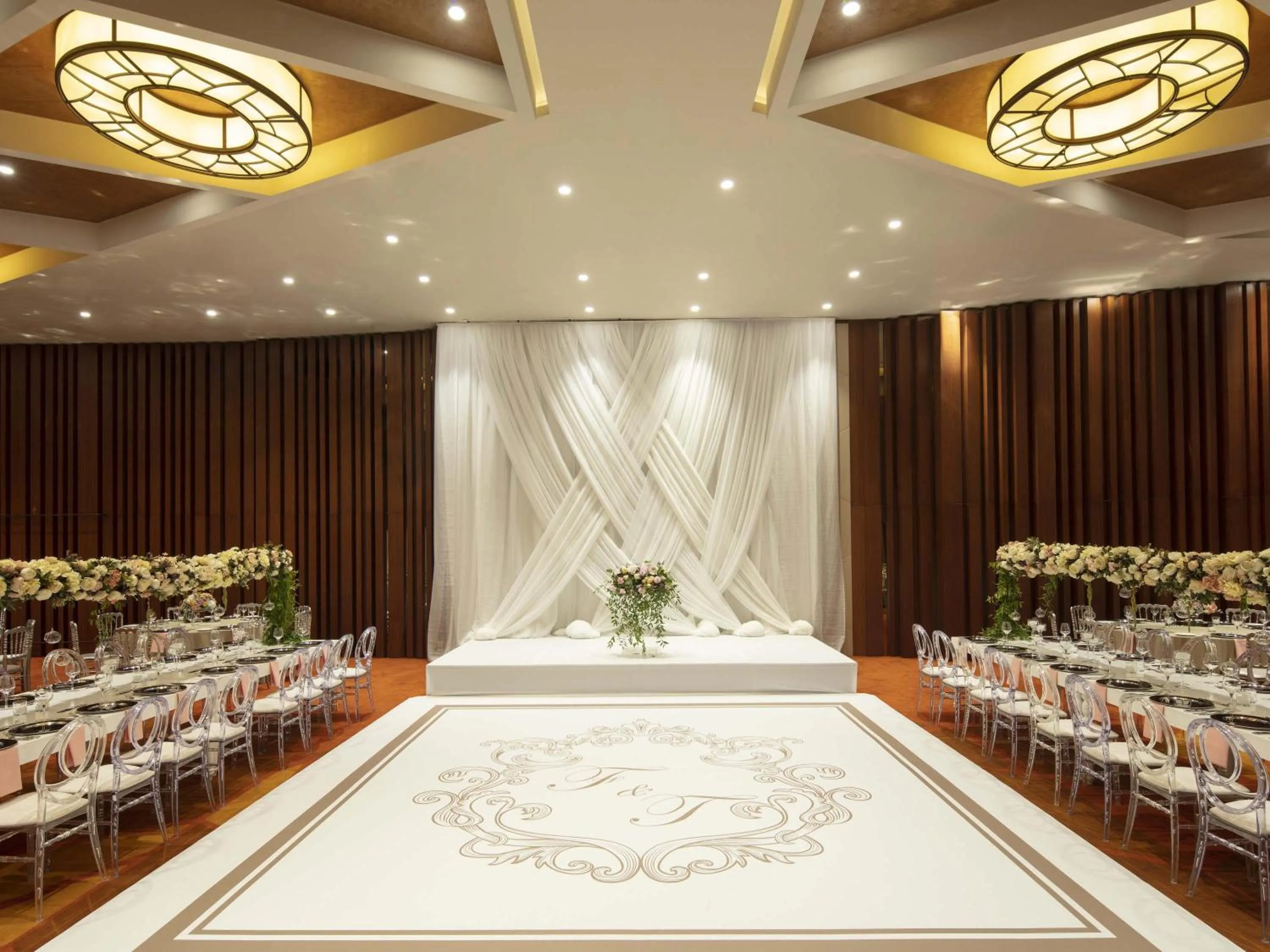 wedding in Mövenpick Istanbul Hotel Golden Horn