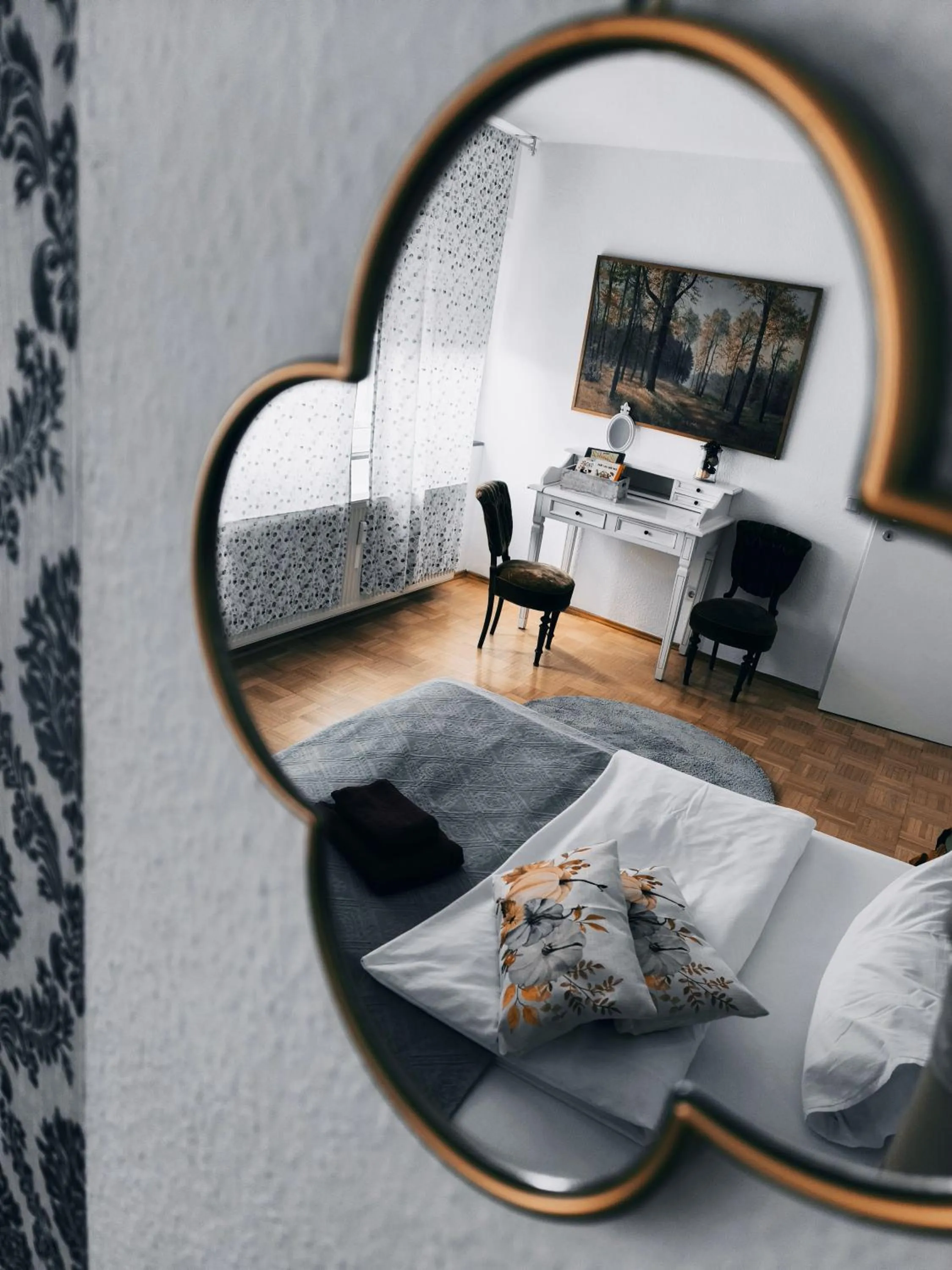 Bed in B&B MY PLACE mit Frühstückspaket - with Breakfastbox