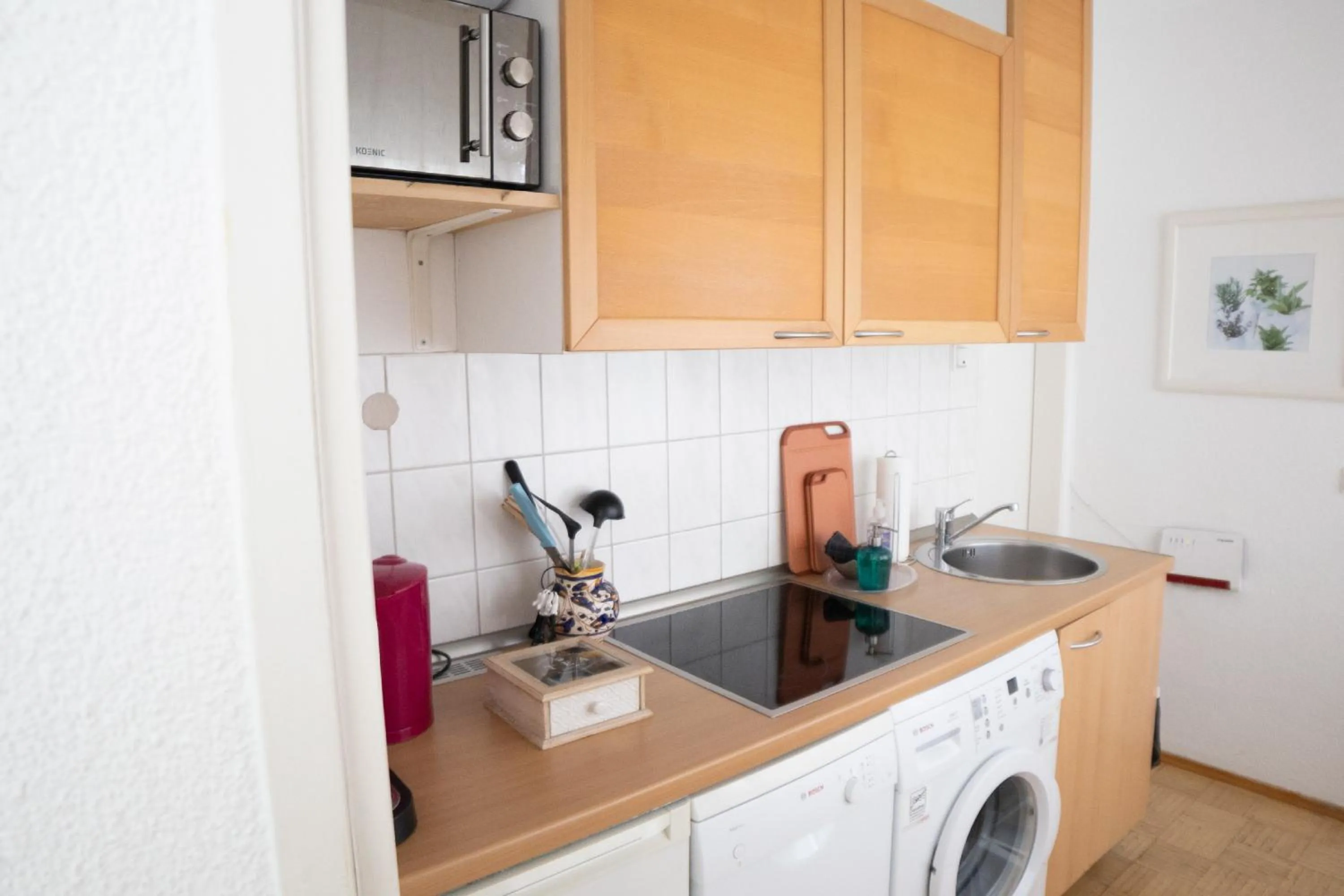 Kitchen or kitchenette in B&B MY PLACE mit Frühstückspaket - with Breakfastbox