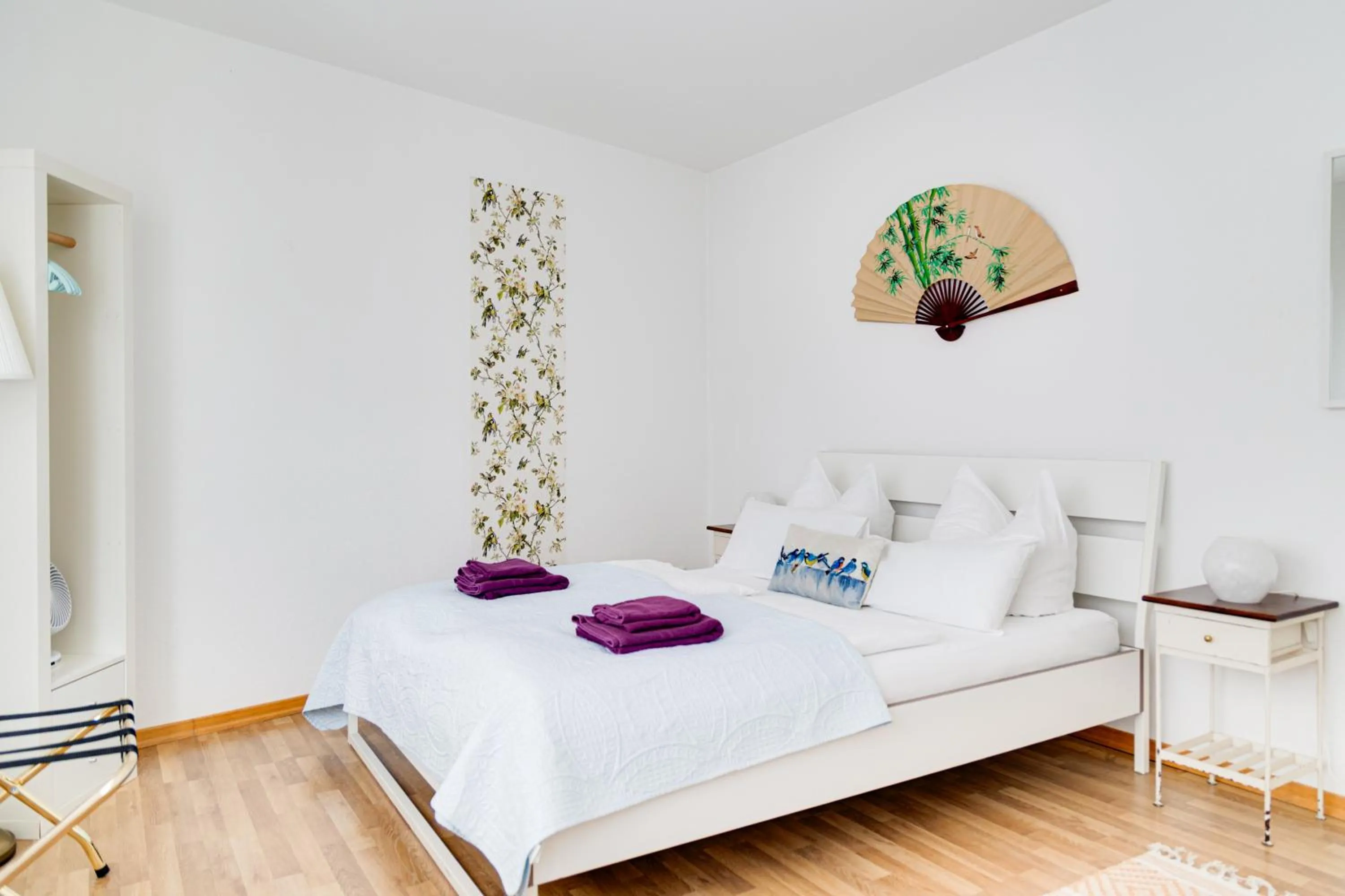 Bed in B&B MY PLACE mit Frühstückspaket - with Breakfastbox