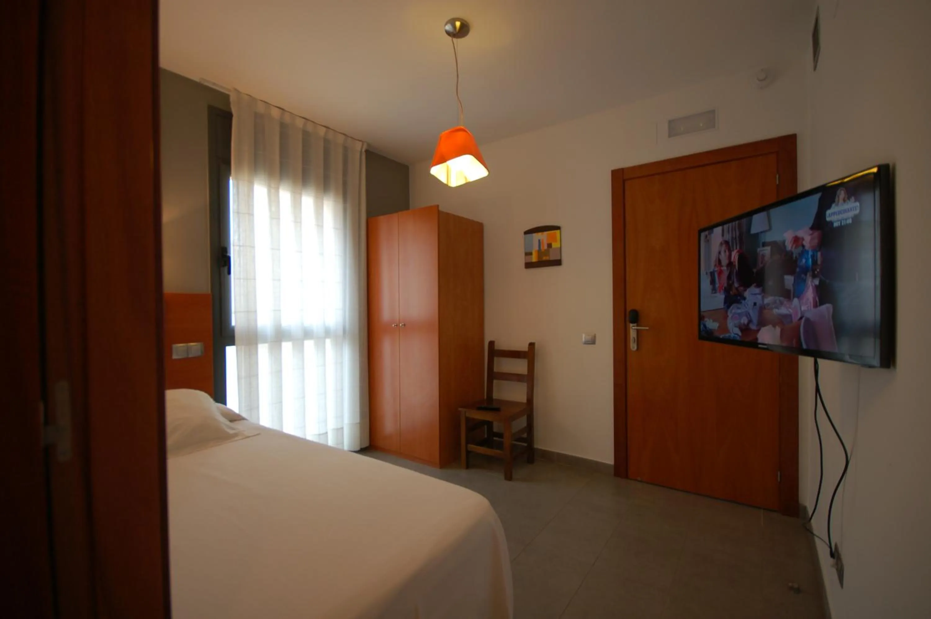 Bedroom, Bed in Resort Sitges Apartment