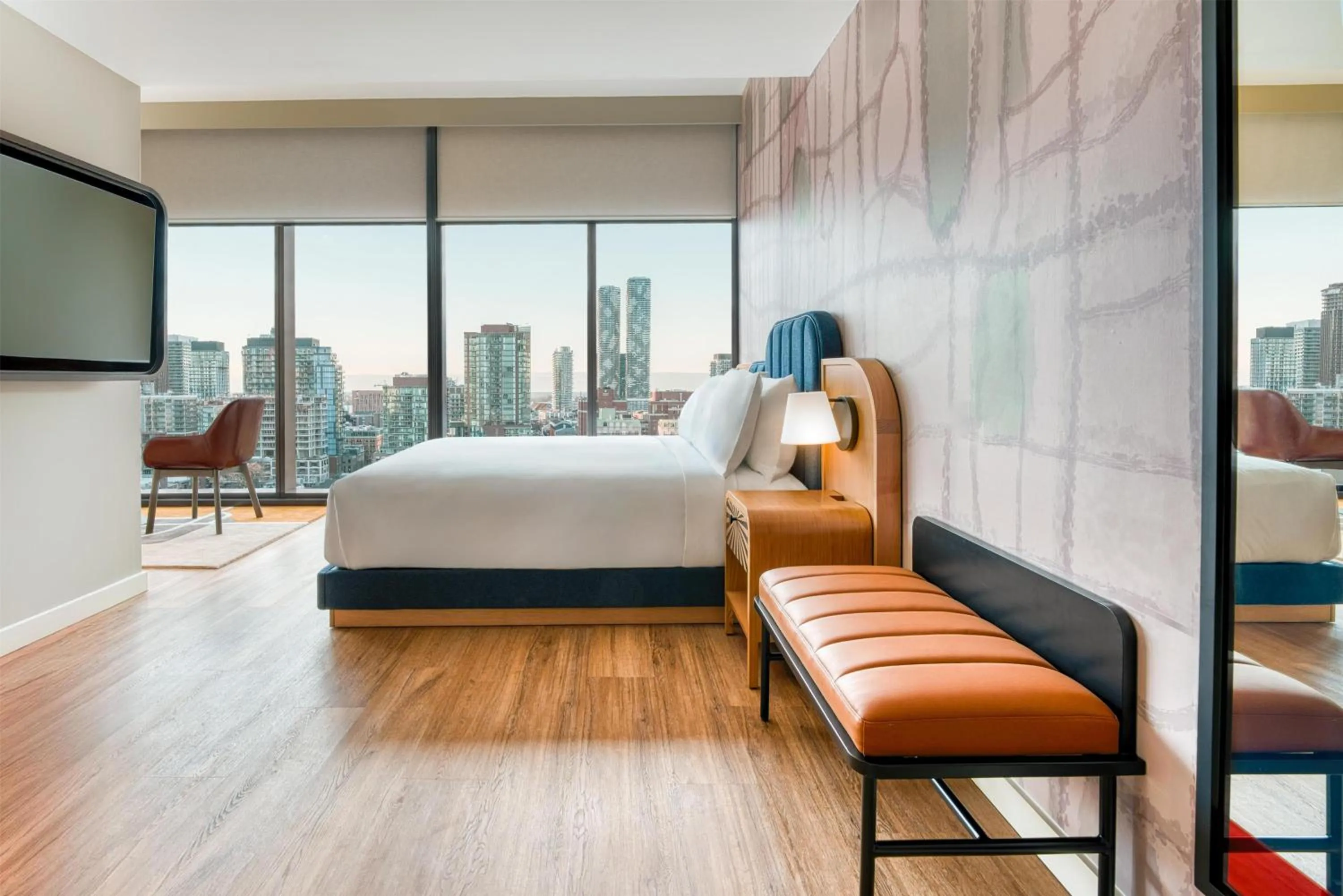 Photo of the whole room, Bed in Toor Hotel Toronto, Part Of Jdv By Hyatt