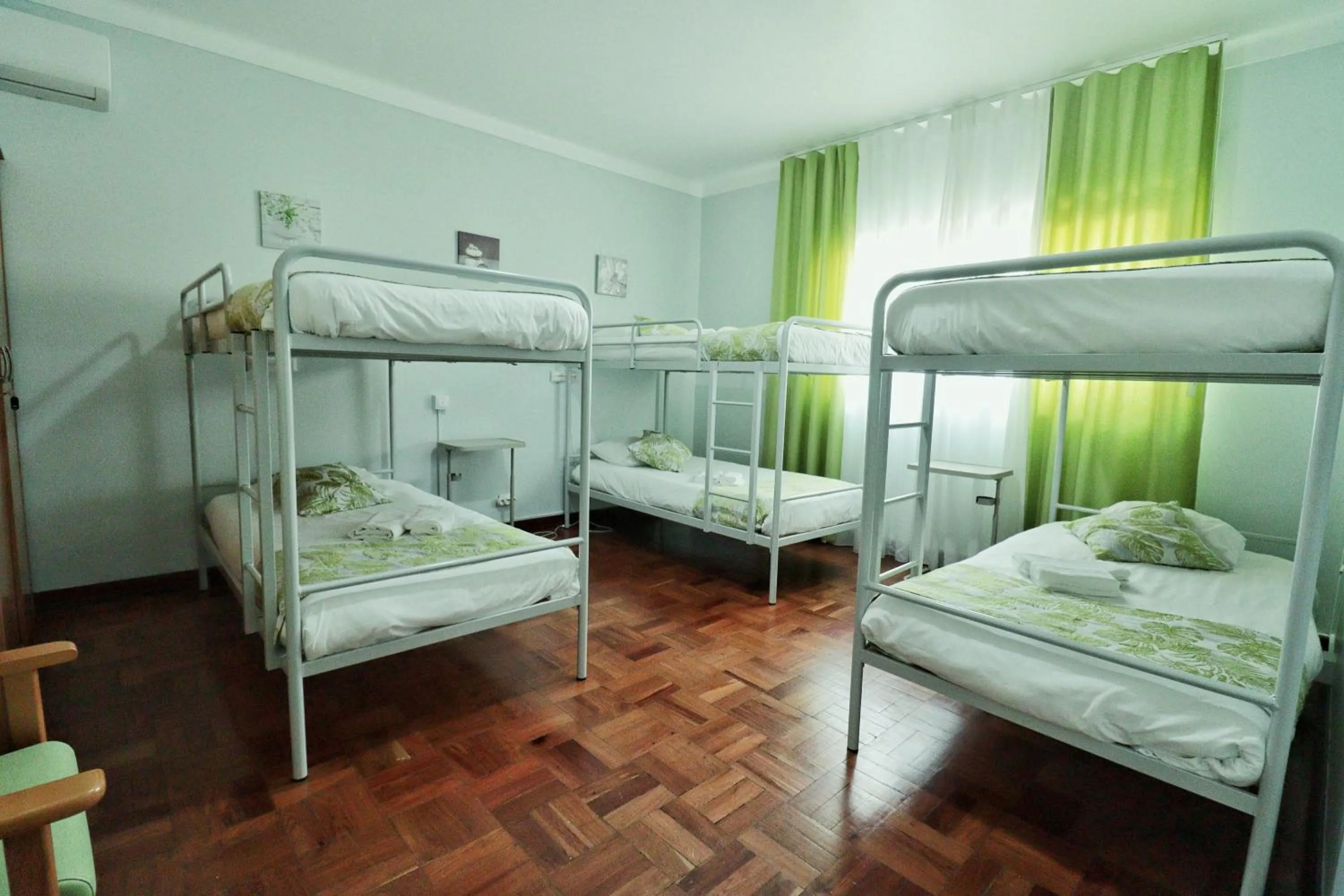 Bed in Hostel Jardins de São Luís