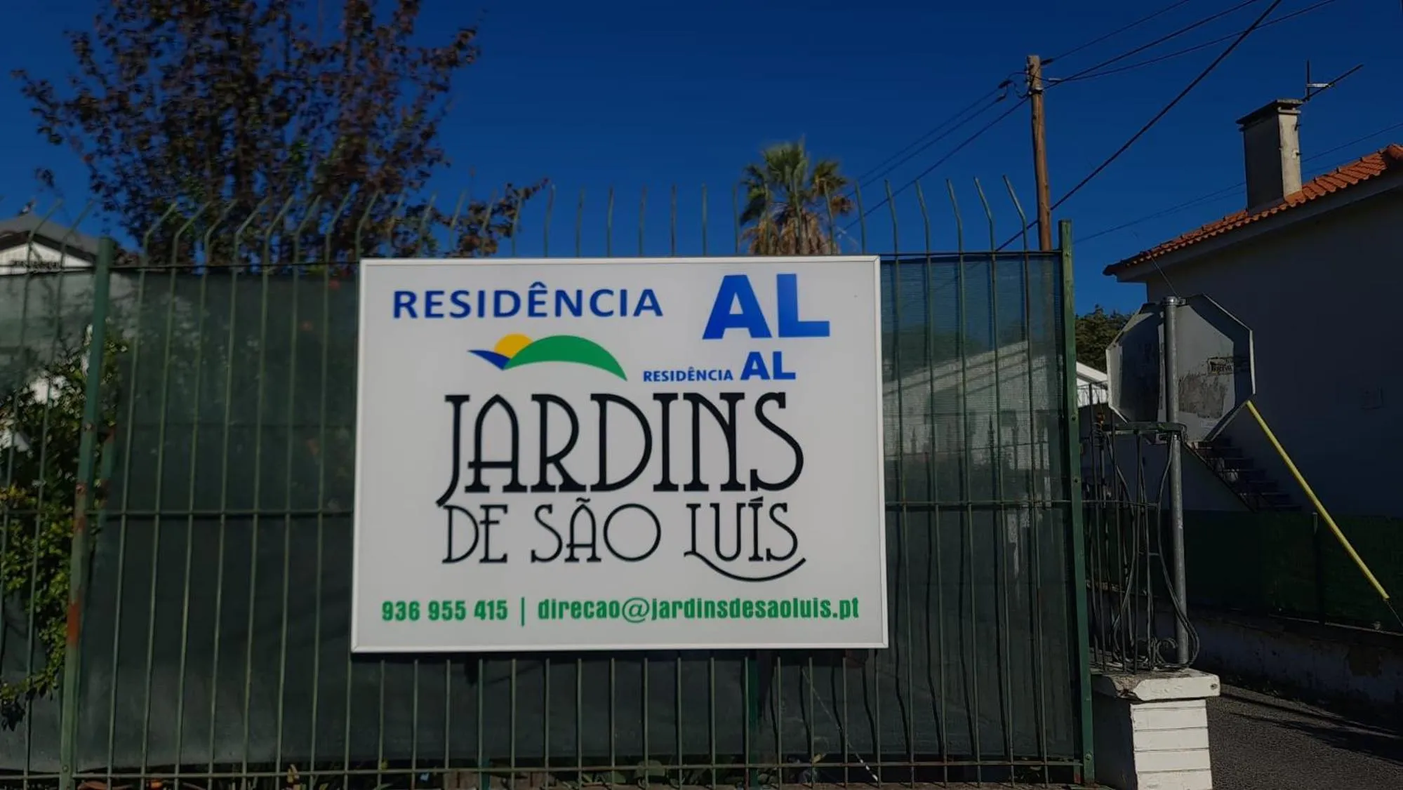 Property logo or sign in Hostel Jardins de São Luís