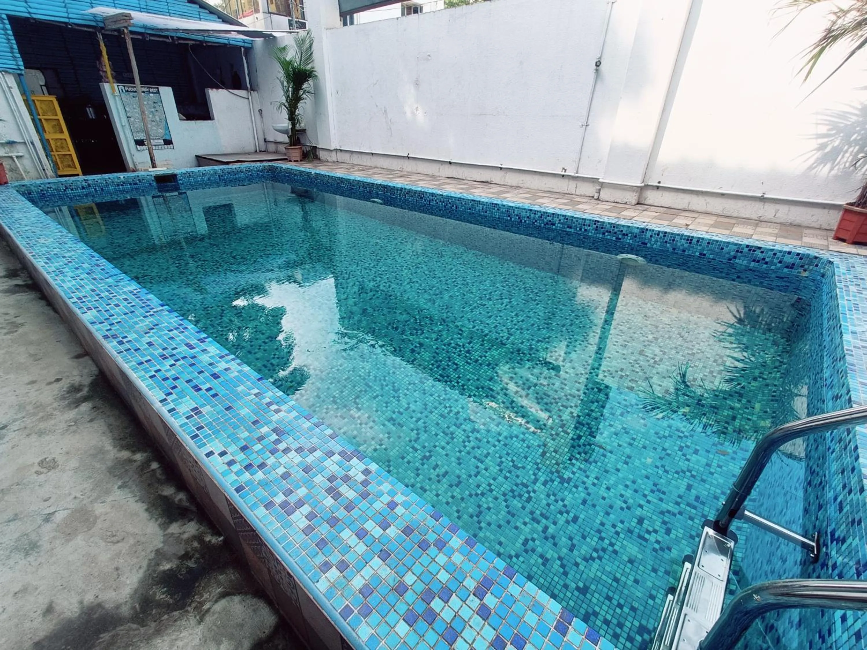 Nature Loft Beach Resort with Swimming Pool