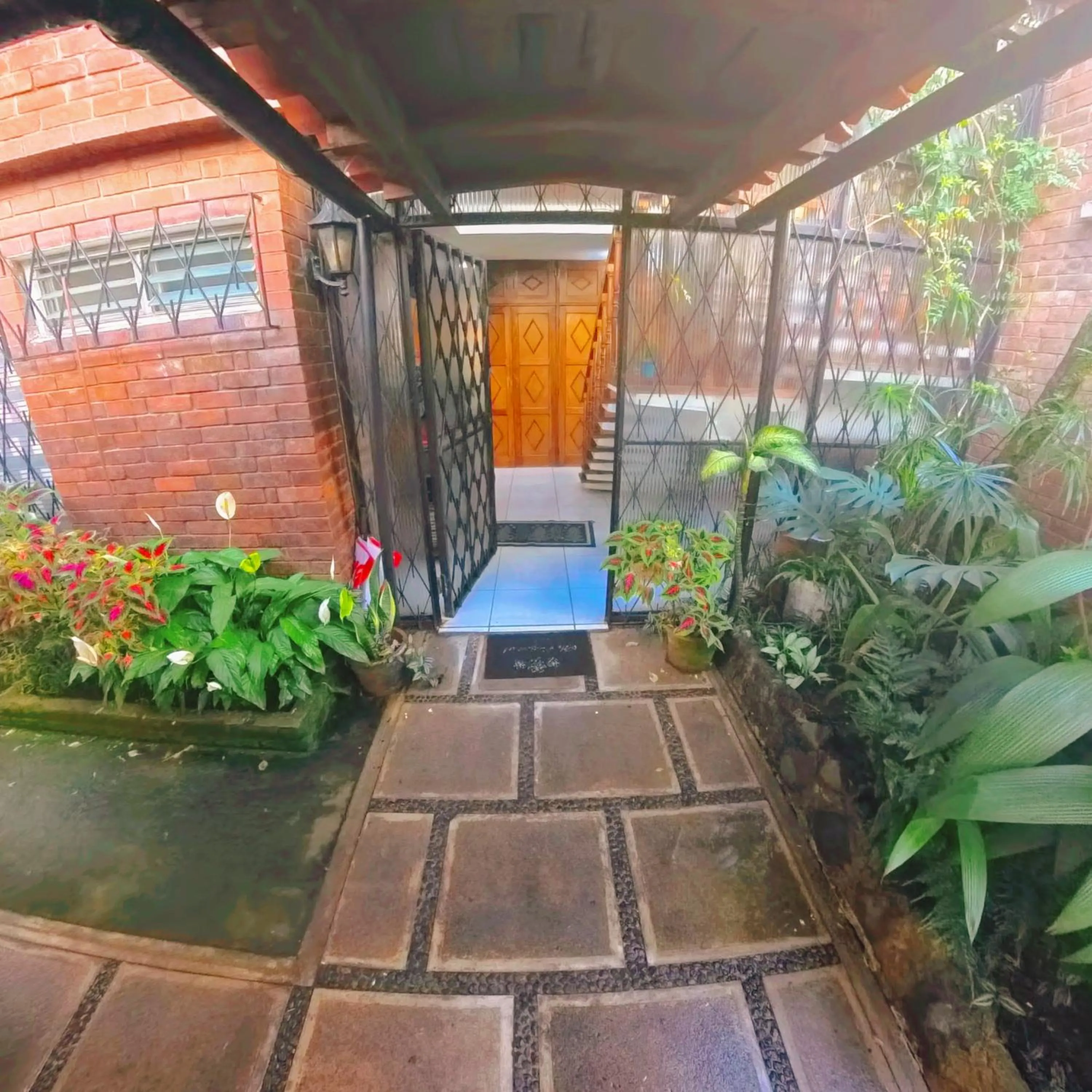 Patio in Ole España