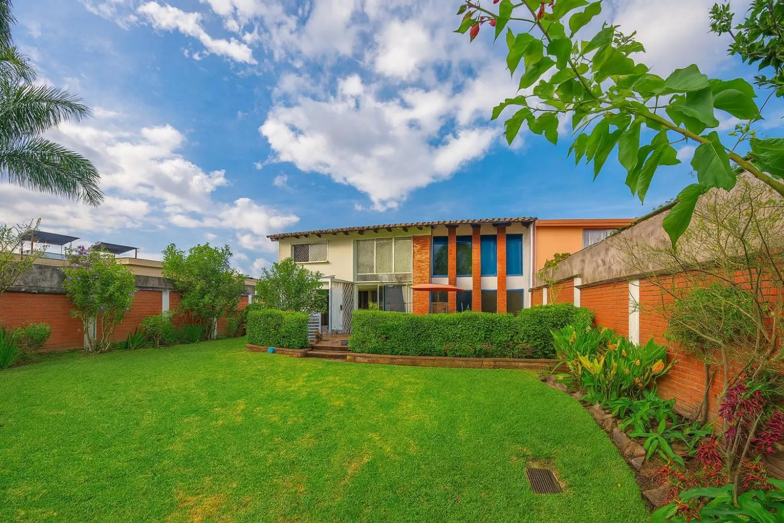 Property building in Ole España