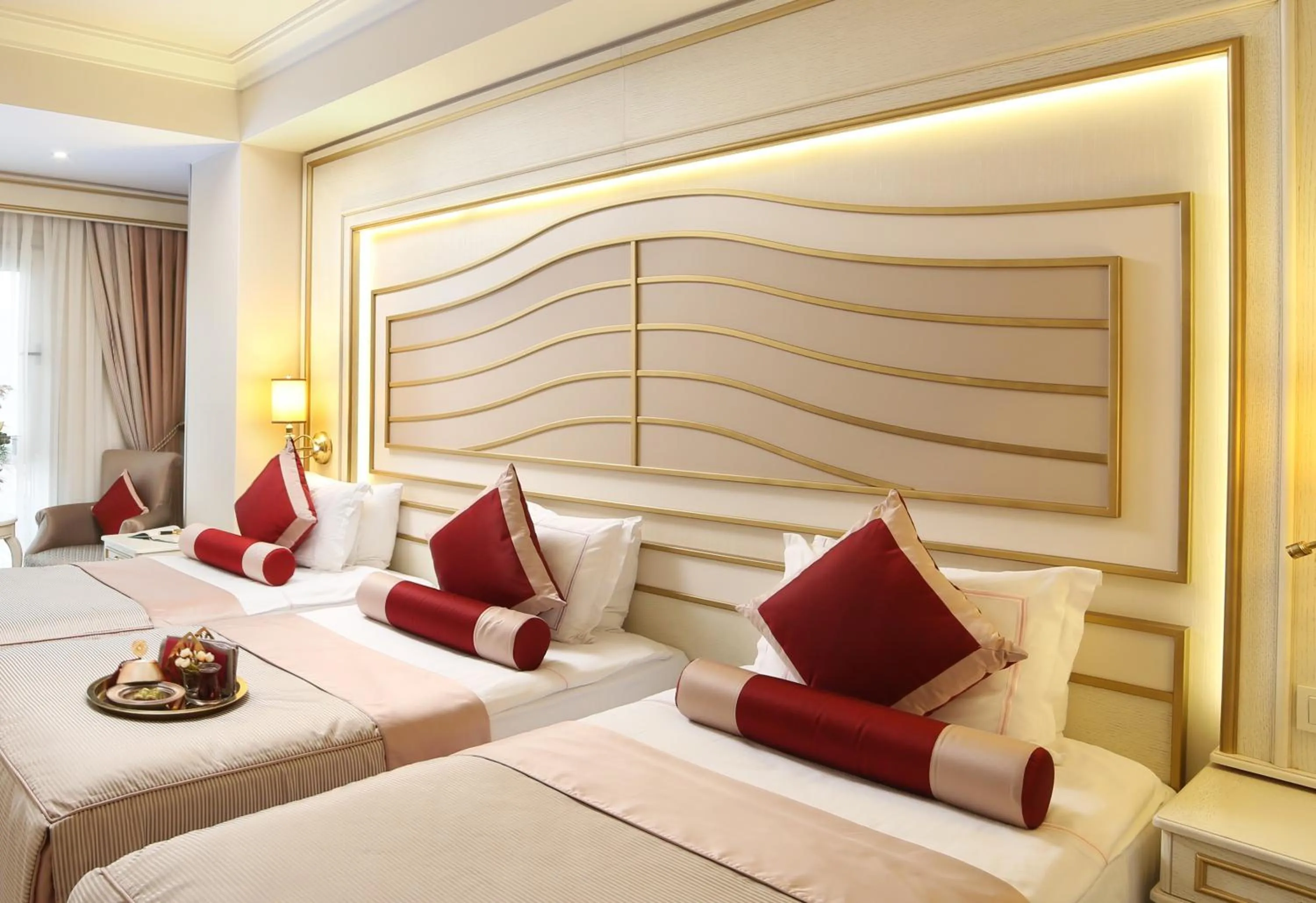 Bed in Halifaks Hotel