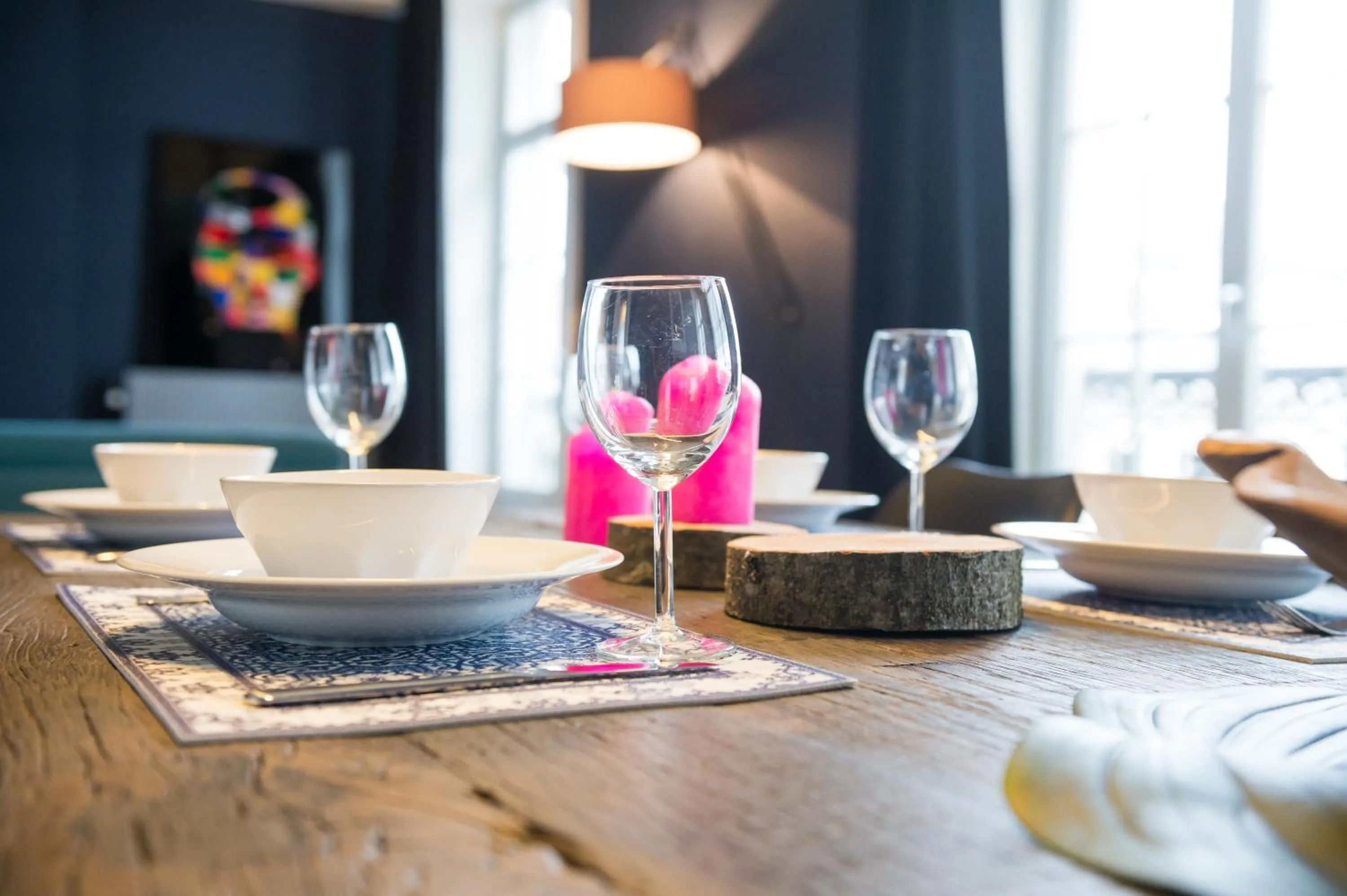 Dining area in Smartflats - Gaité