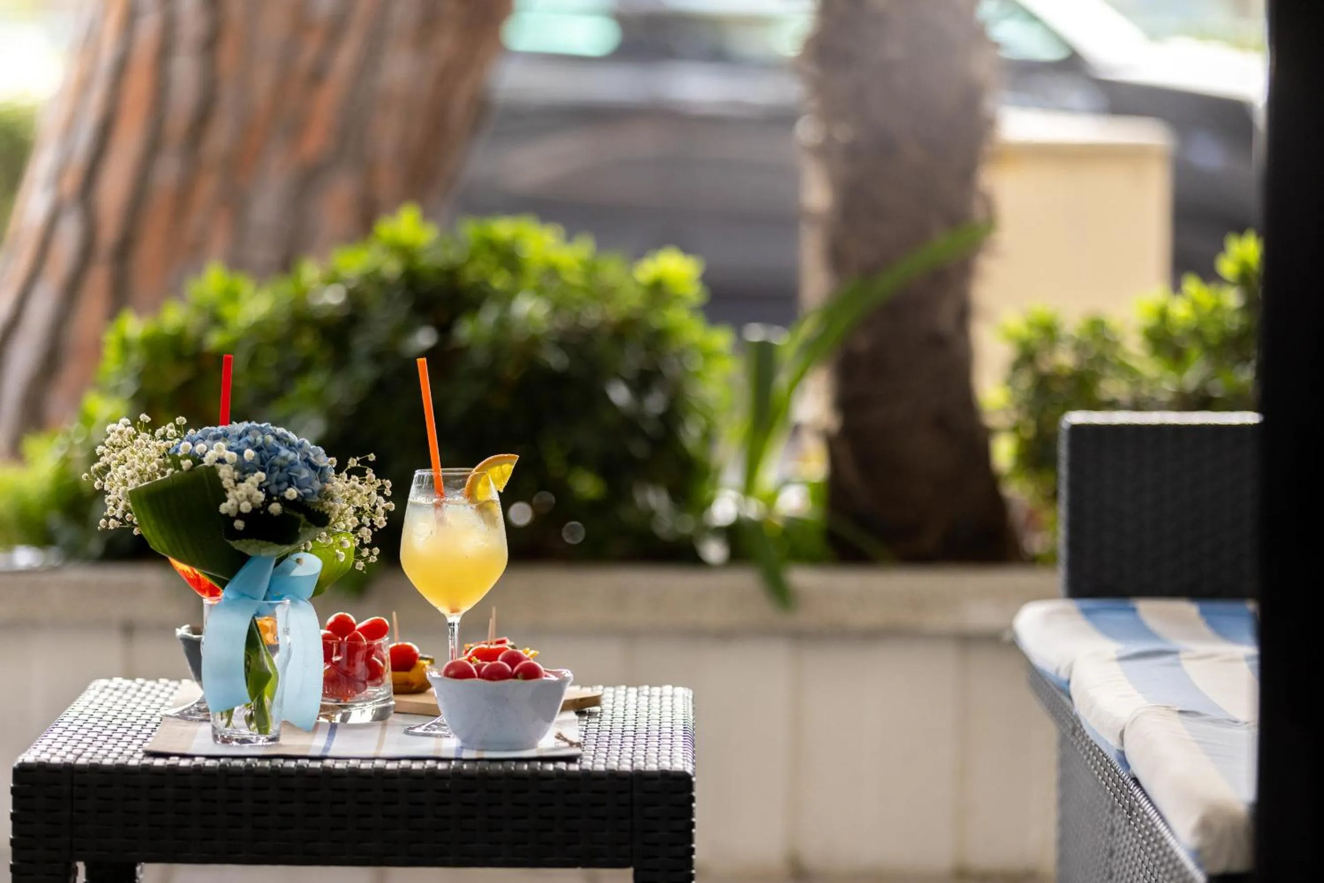 Restaurant/places to eat in Hotel Capitol