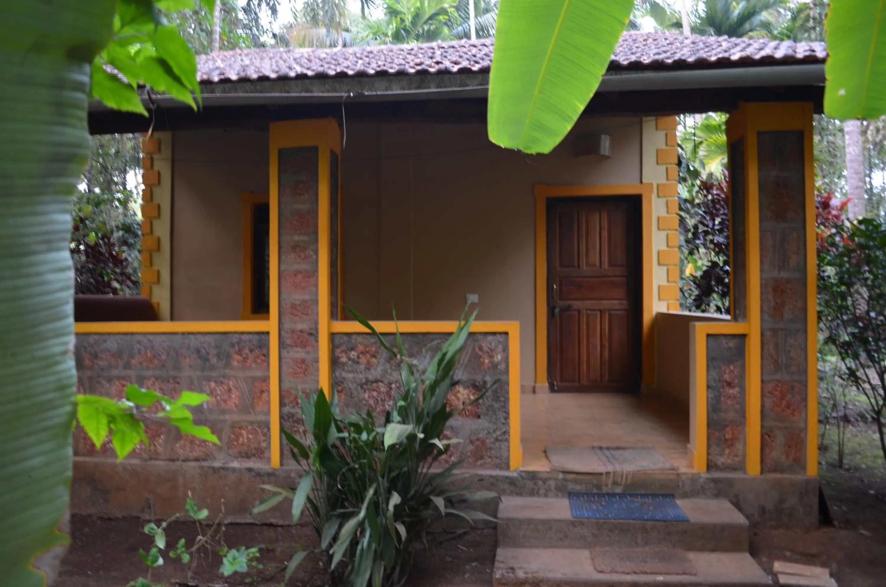 Facade/entrance in Dudhsagar Plantation