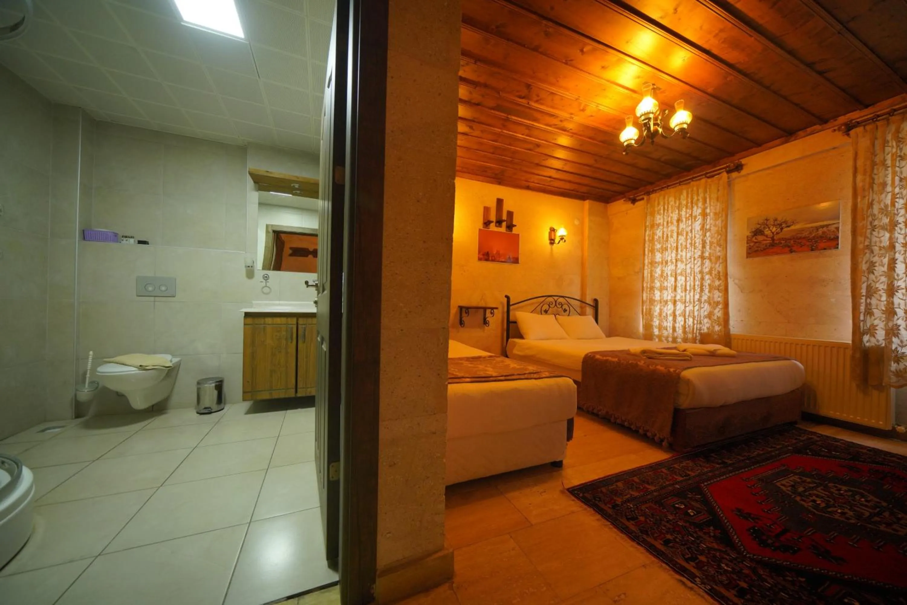 Shower, Bed in Goreme Cave Rooms&Pool