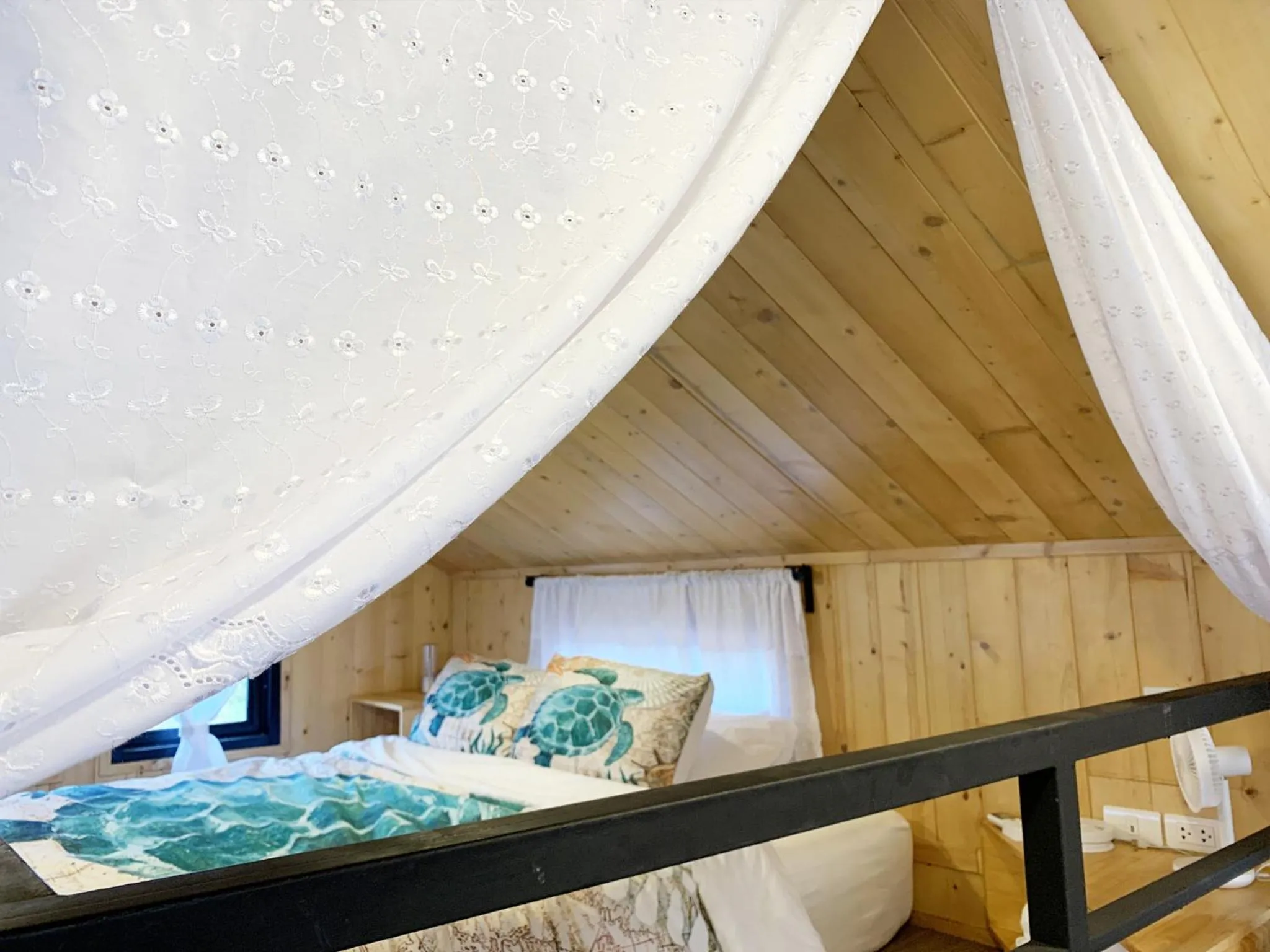 Bed in Abrite House - Tiny House Koh Lanta