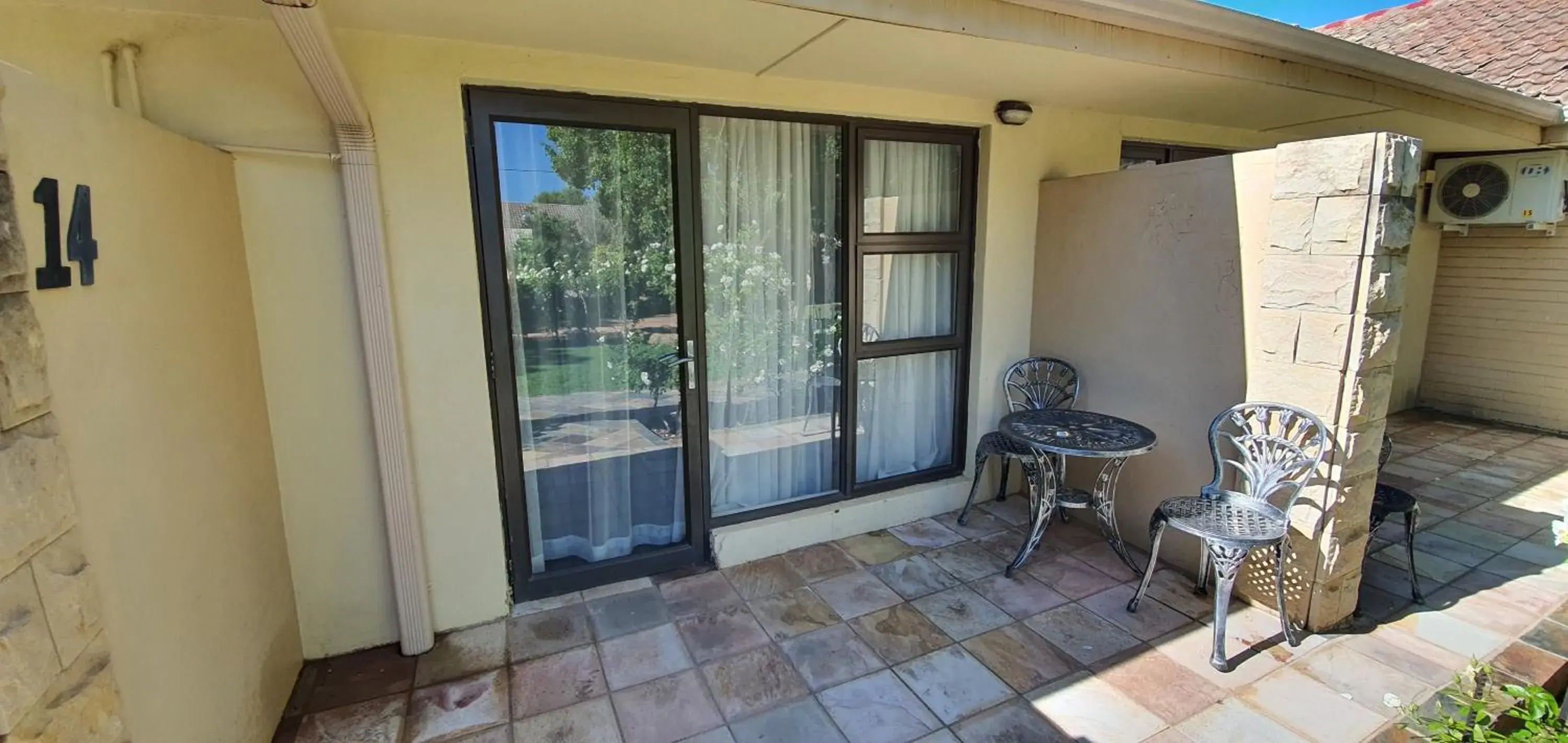 Standard Double or Twin Room with Garden View - single occupancy in Acacia Lodge Standard Double or Twin Room with Garden View - single occupancy in Acacia Lodge