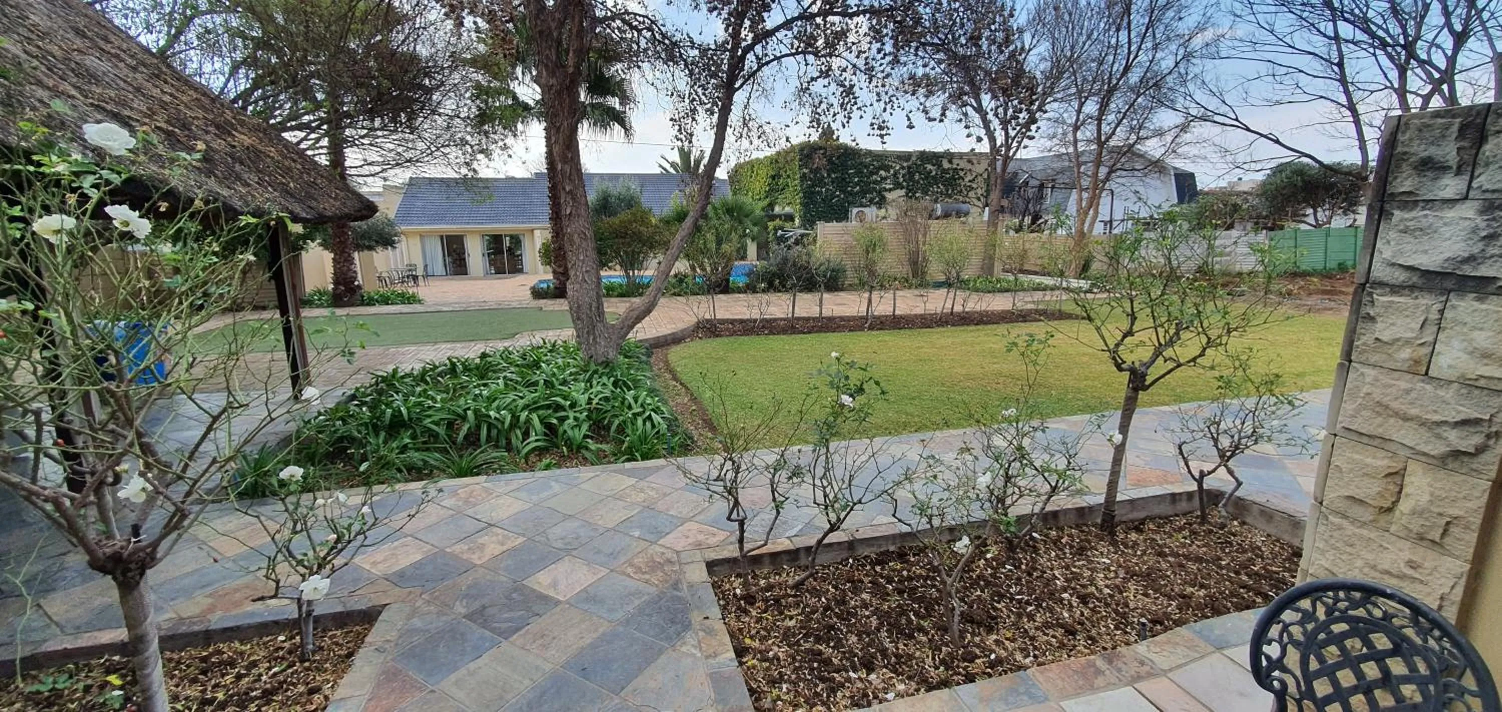 Garden view in Acacia Lodge