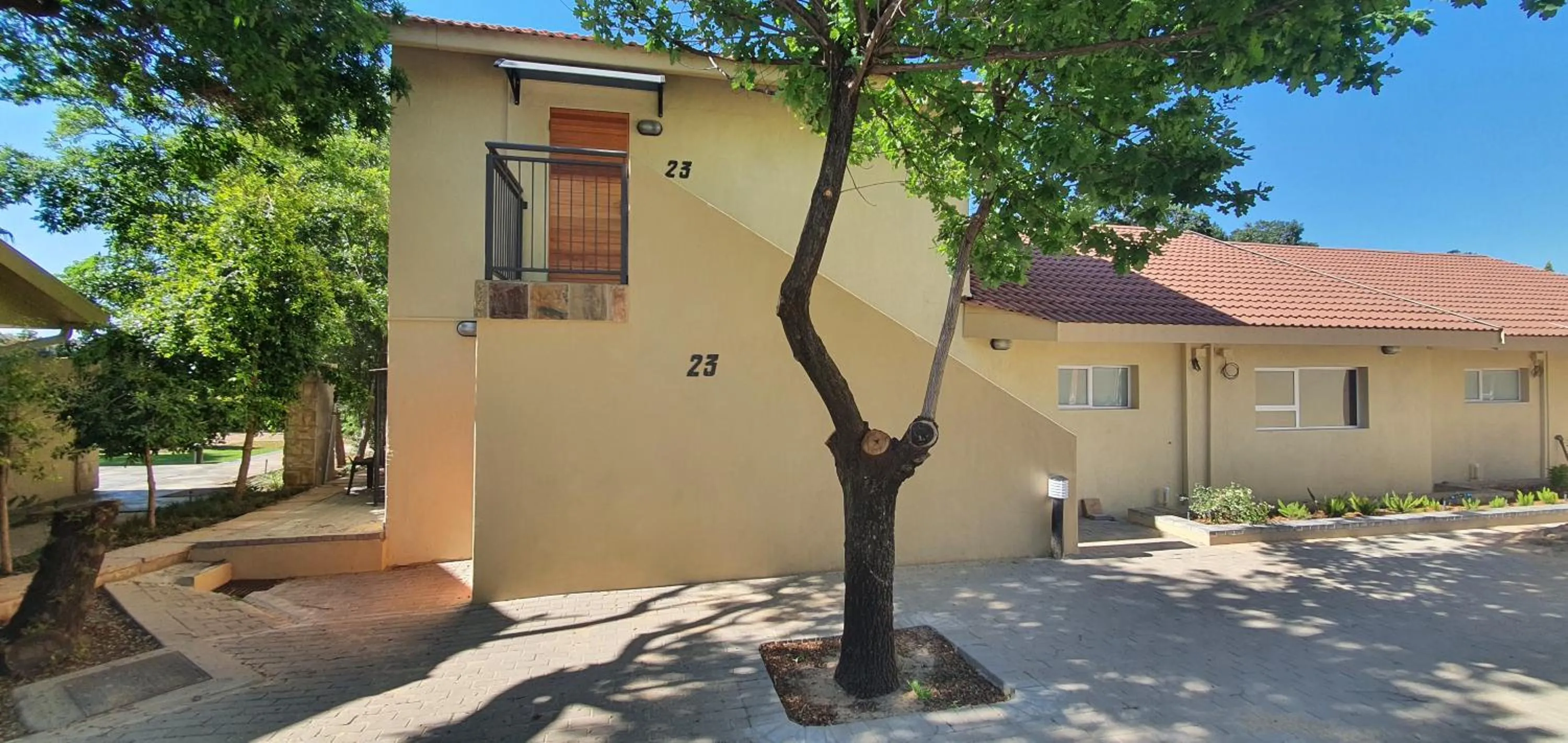 Property building in Acacia Lodge