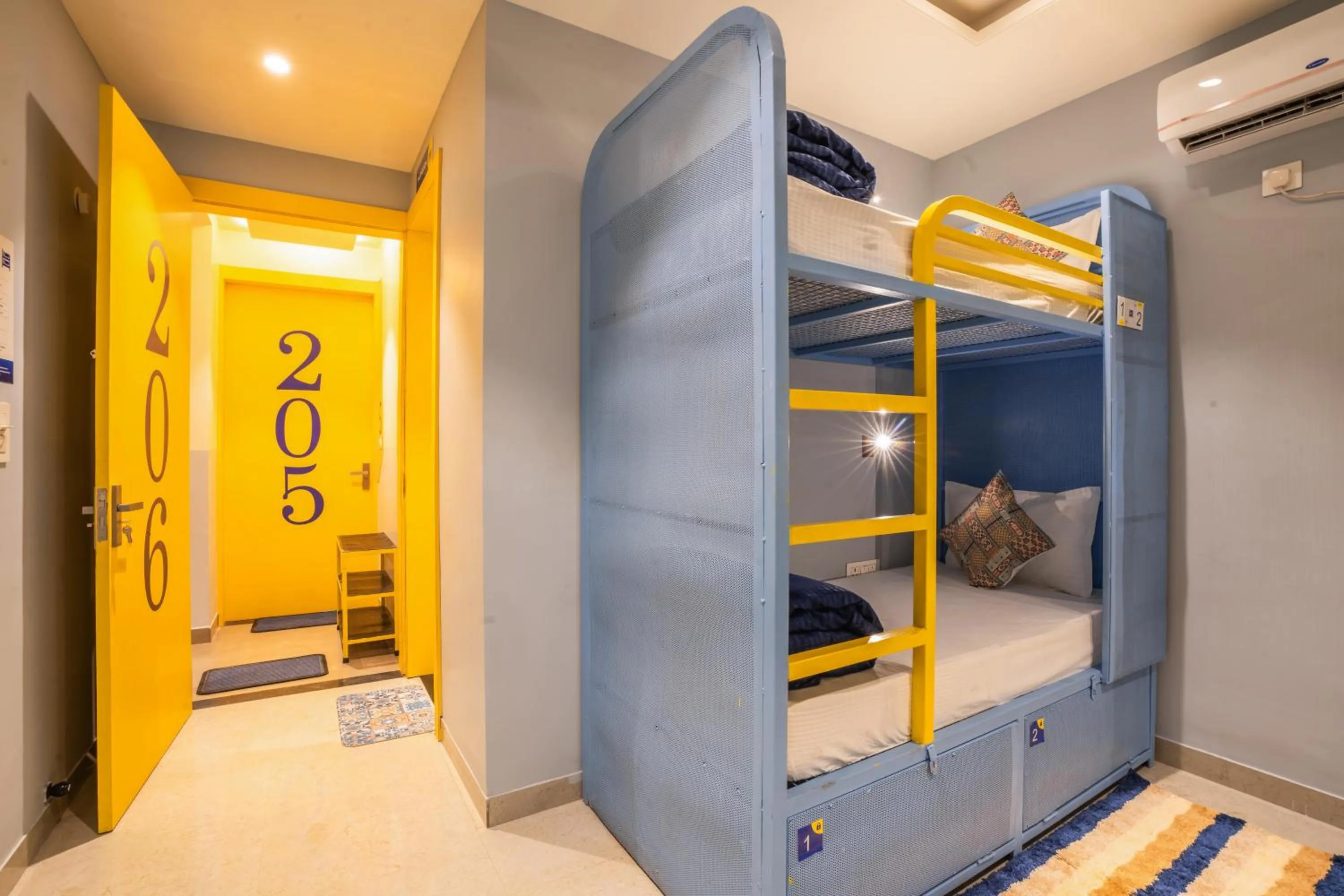 Bed in Shalom Backpackers Jaipur