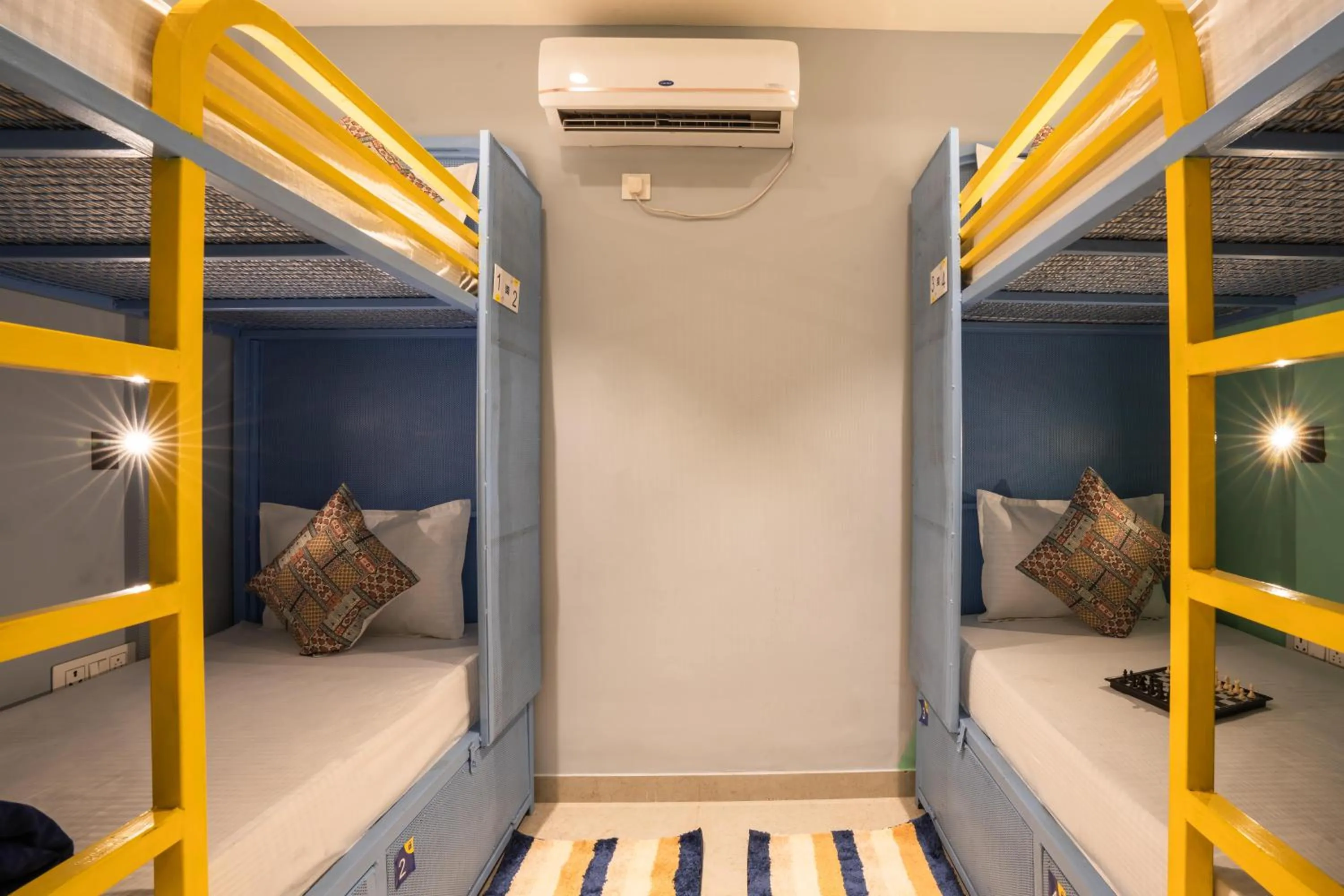 Bed in Shalom Backpackers Jaipur