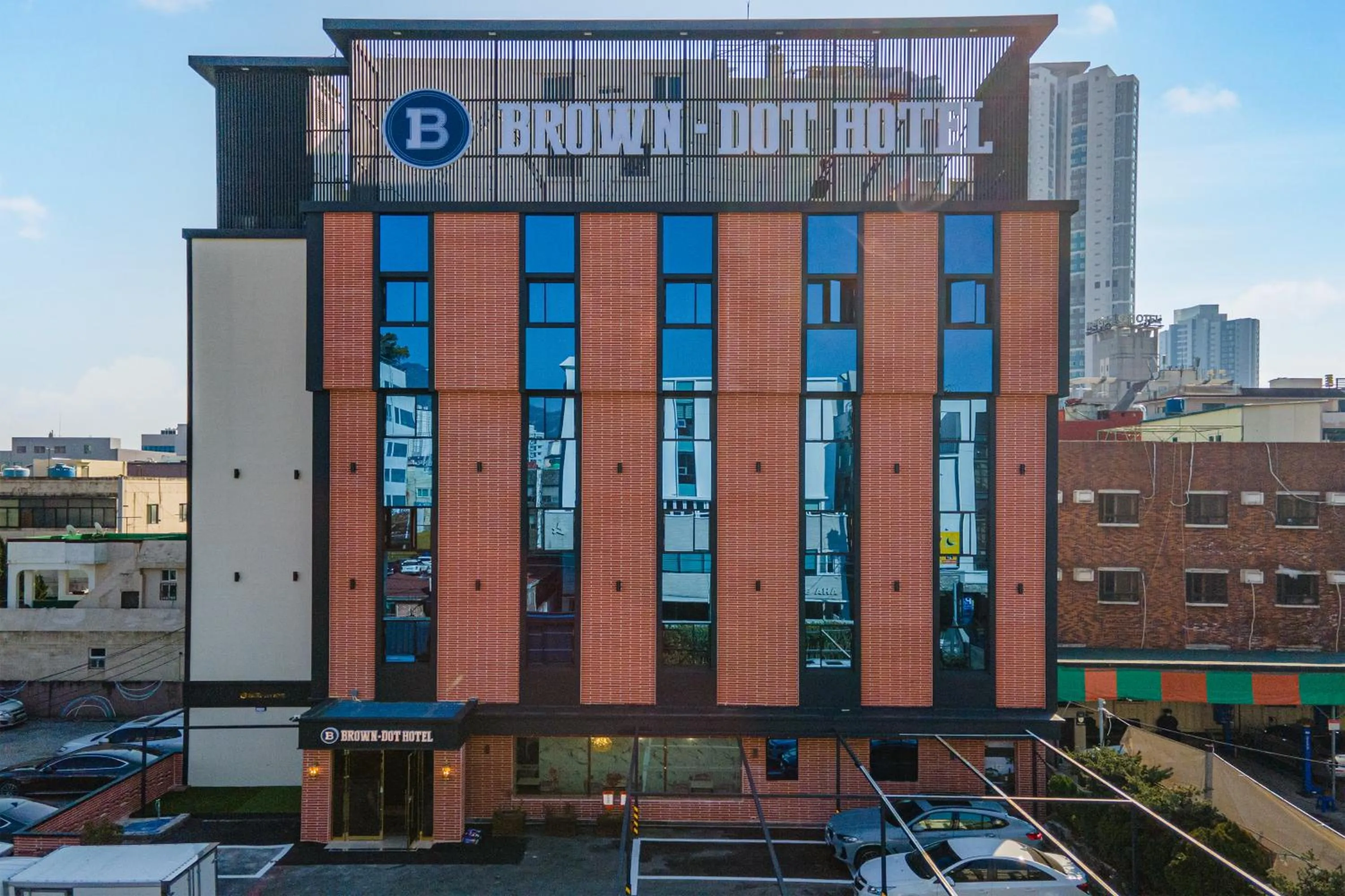 Property building in Browndot hotel Gimhae cityhall