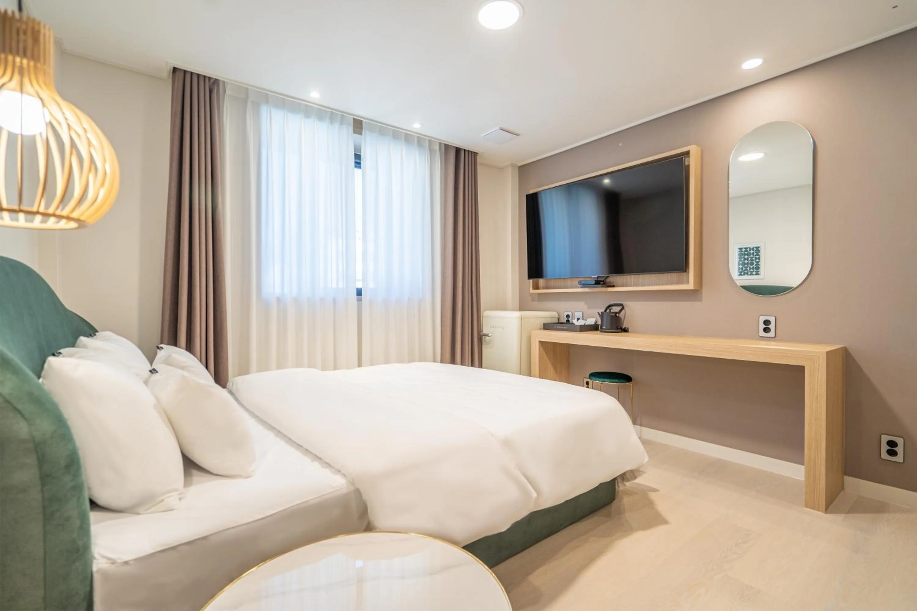 Photo of the whole room, Bed in Browndot hotel Gimhae cityhall