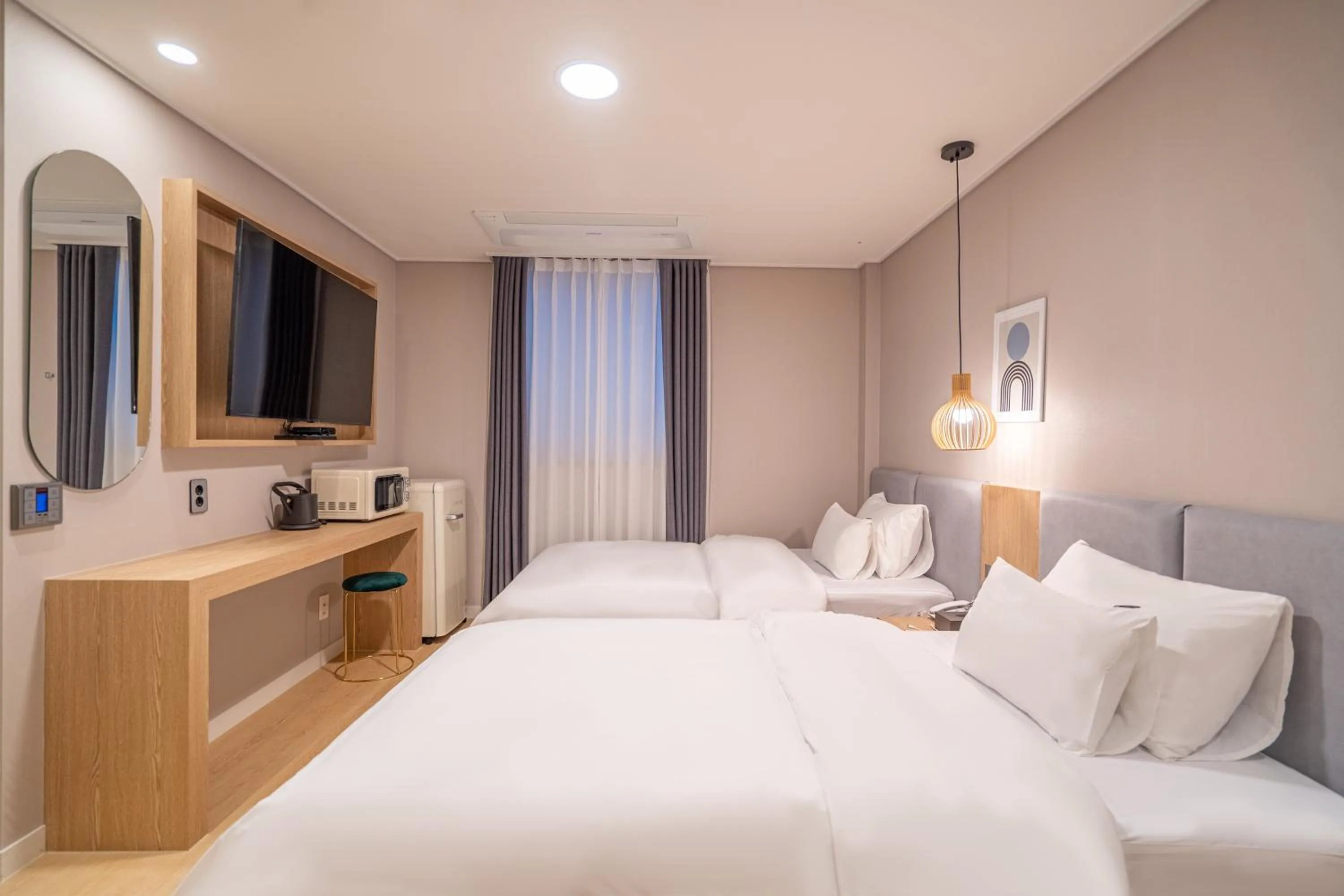 Photo of the whole room, Bed in Browndot hotel Gimhae cityhall