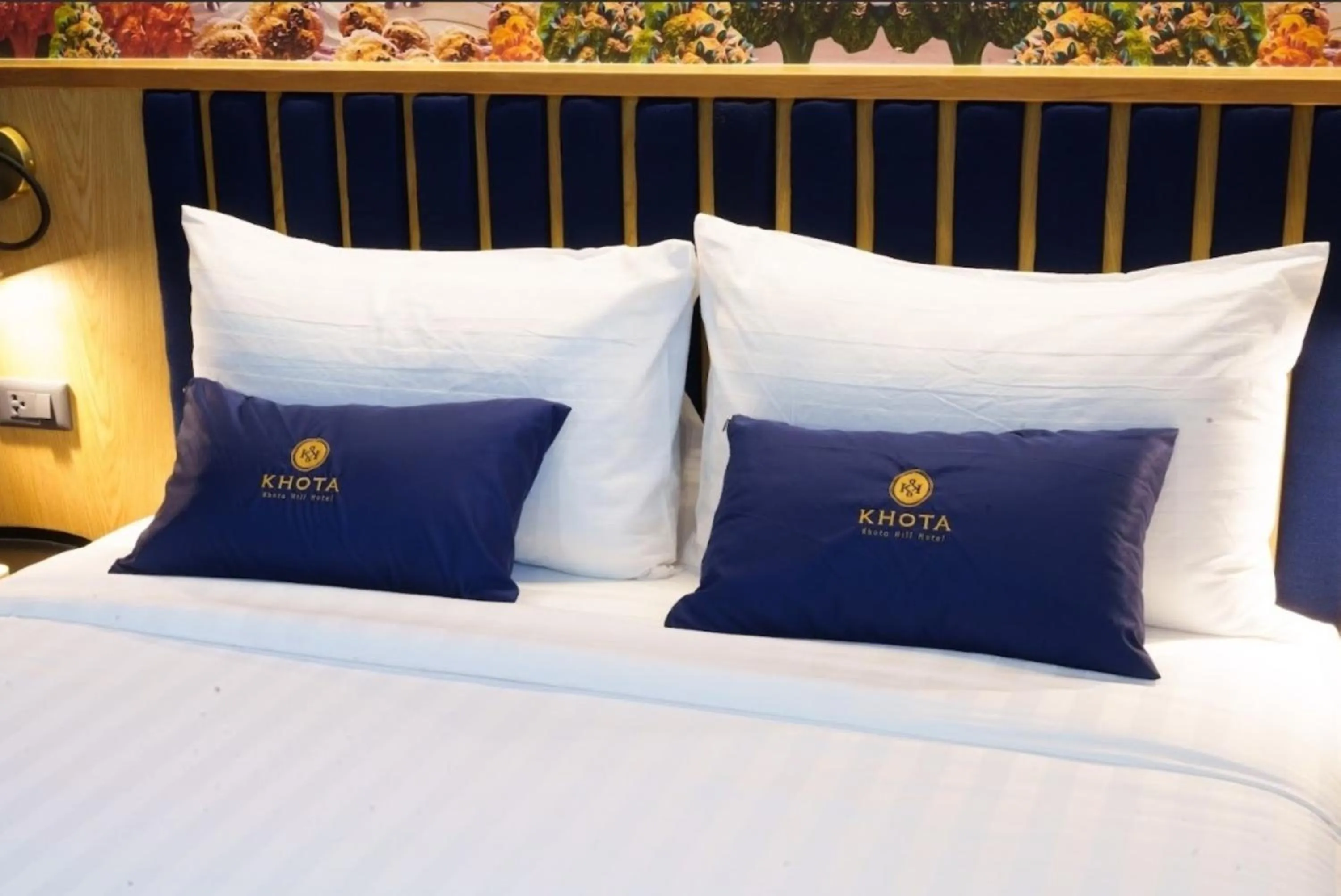 Bed in Khota Hill Hotel