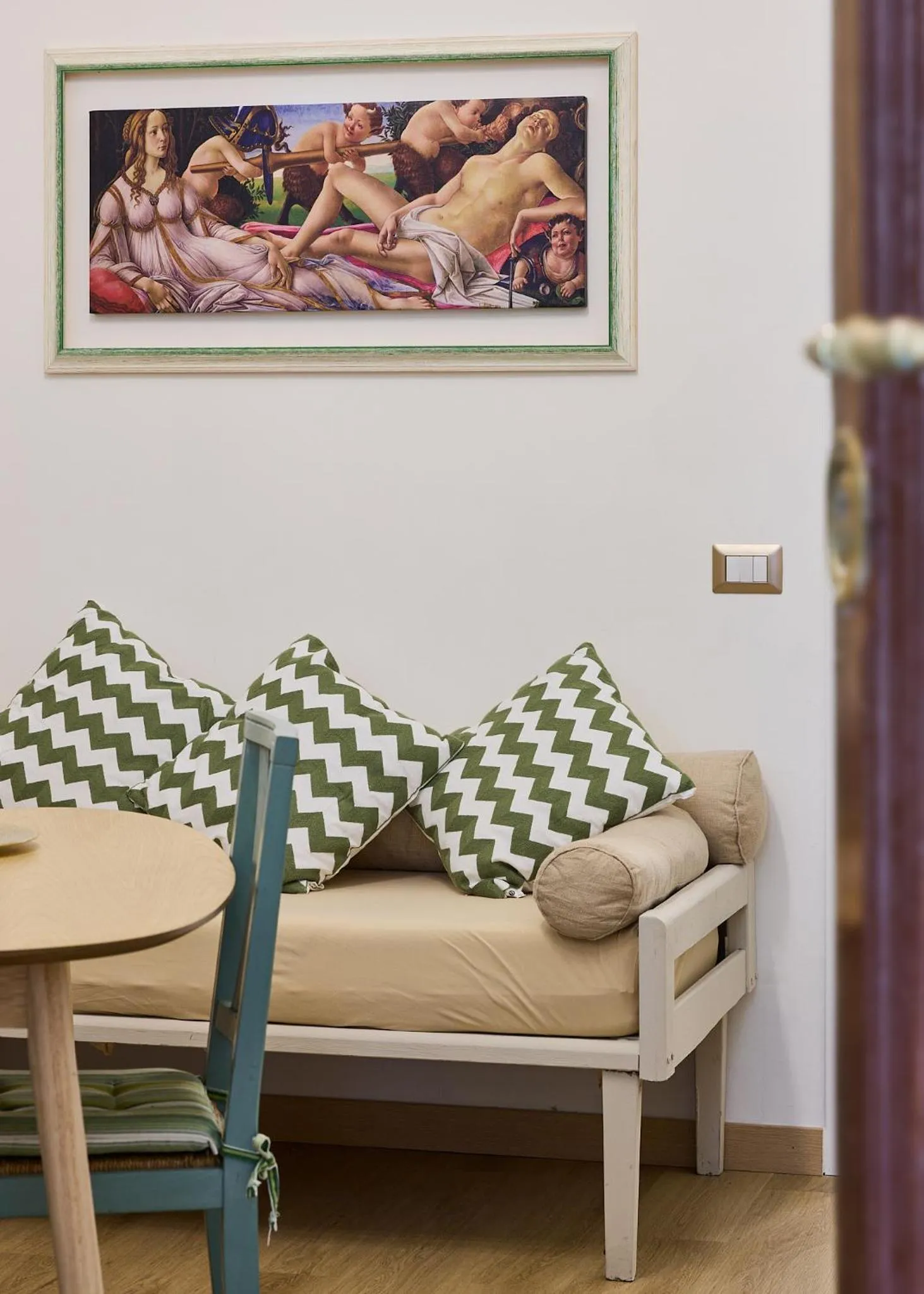 Living room in Merulana Suite Apartment