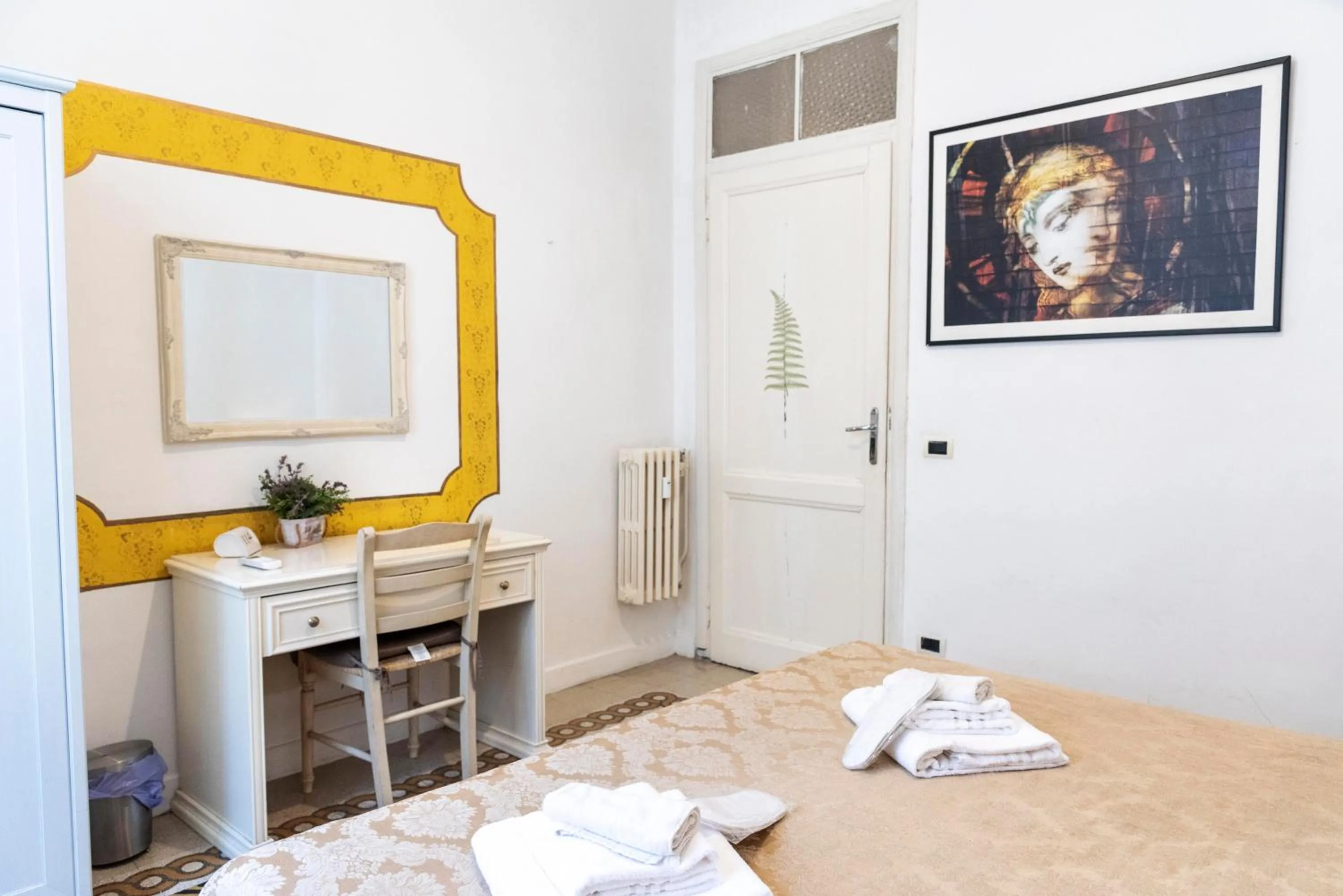 Bedroom, Bed in Merulana Suite Apartment