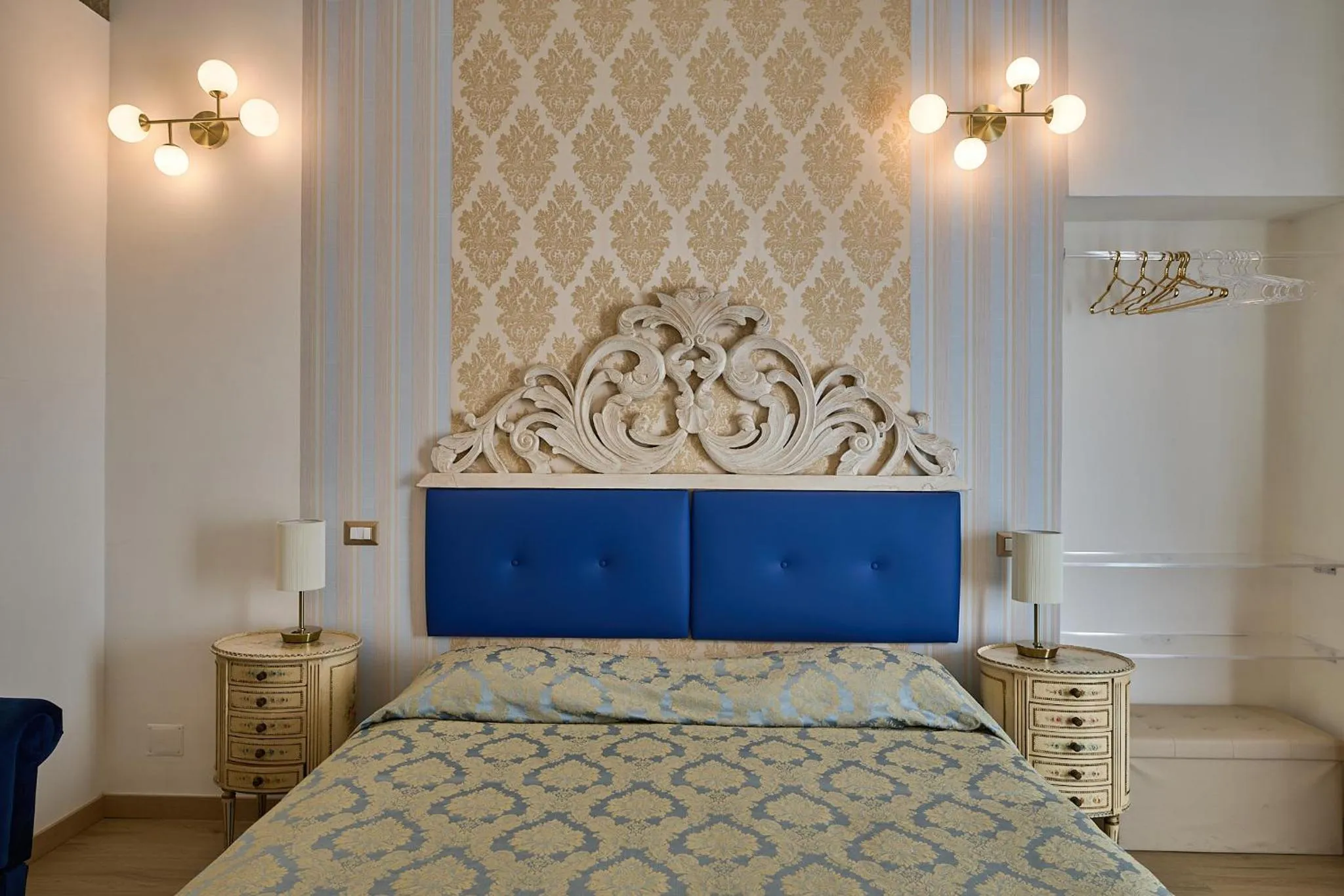 Bedroom, Bed in Merulana Suite Apartment