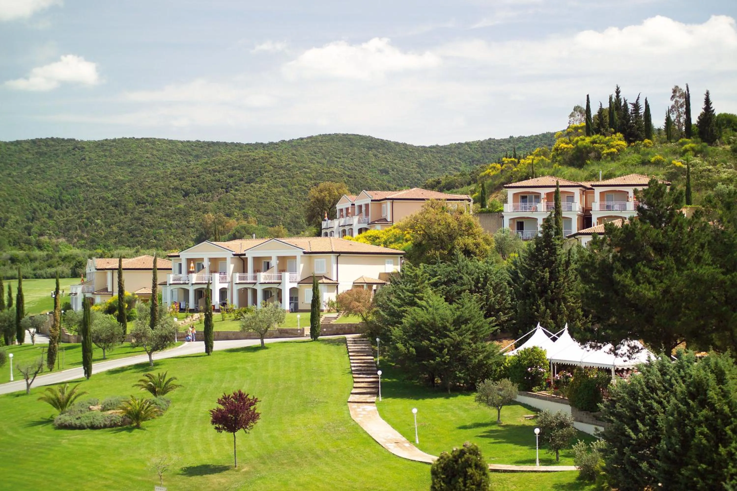 Property building in Il Pelagone Hotel & Golf Resort Toscana