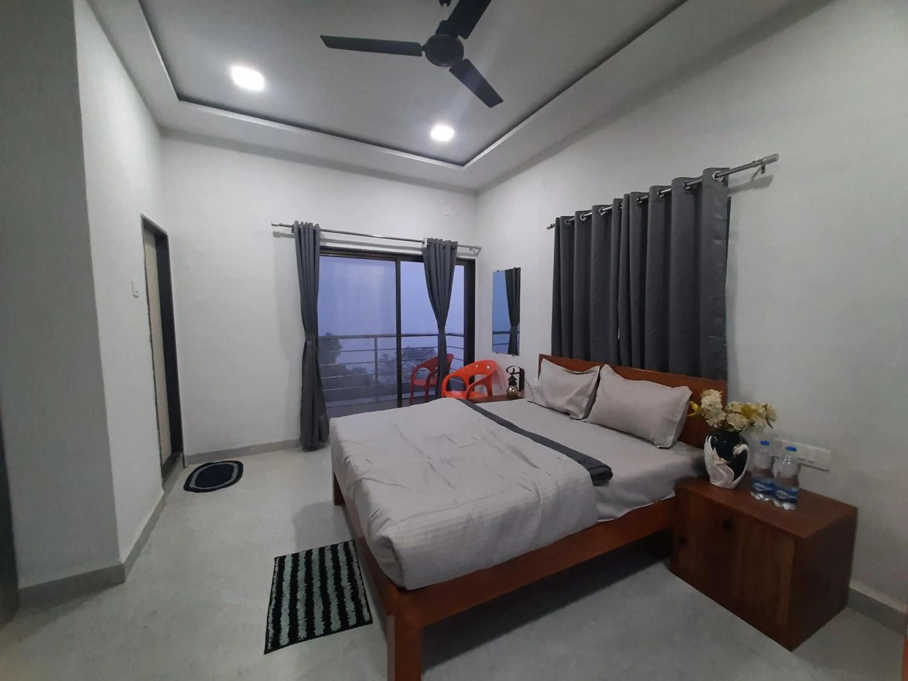 Bed in Hotel Randha and Lodging