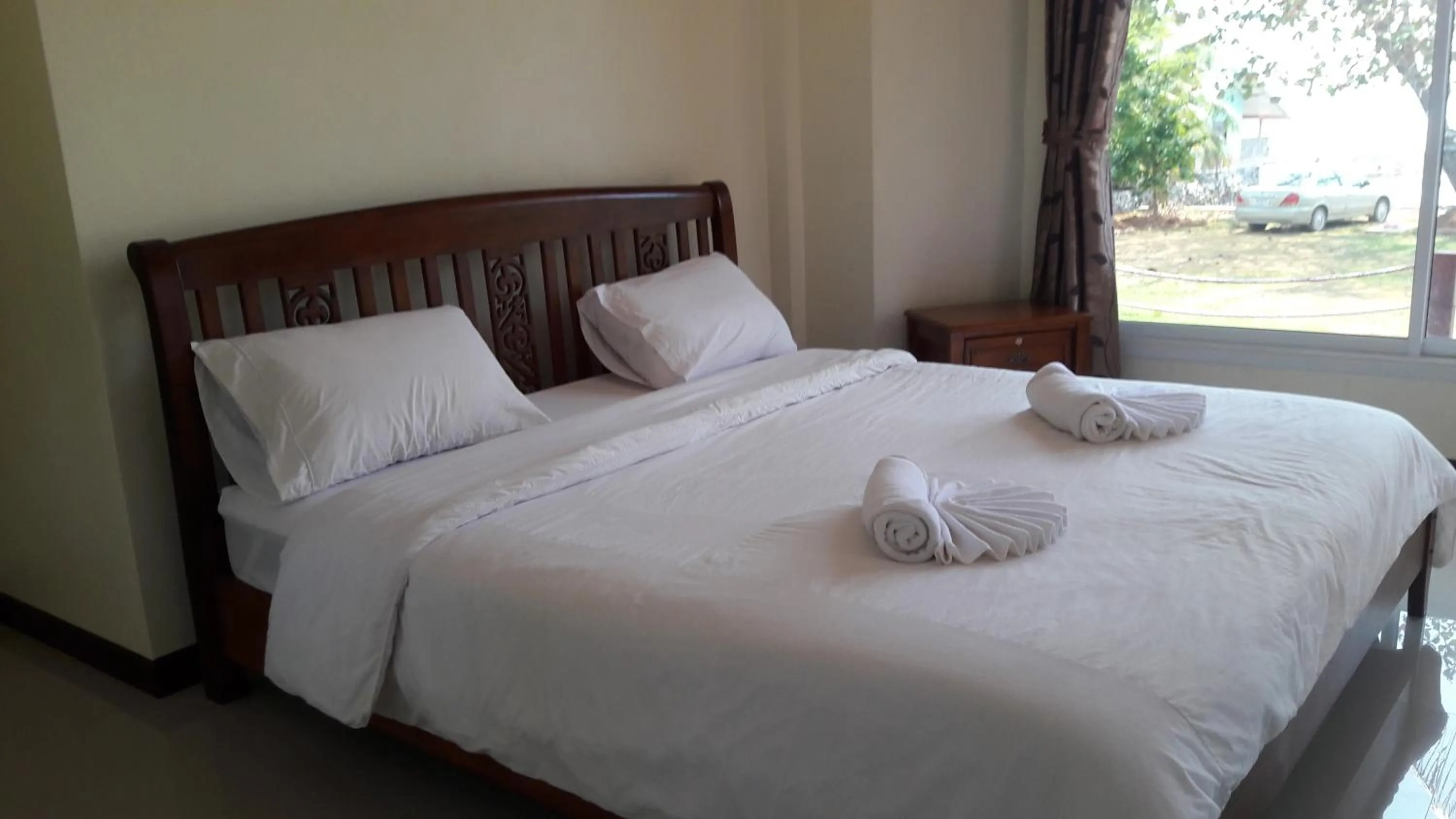 Bed in Lomtalay Resort Trat