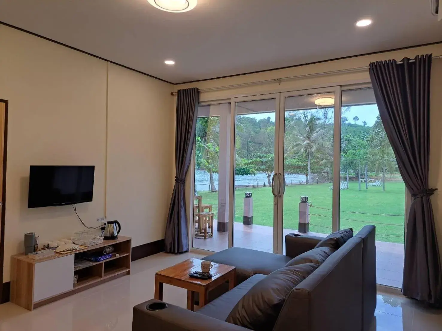 Lomtalay Resort Trat Lomtalay Resort Trat