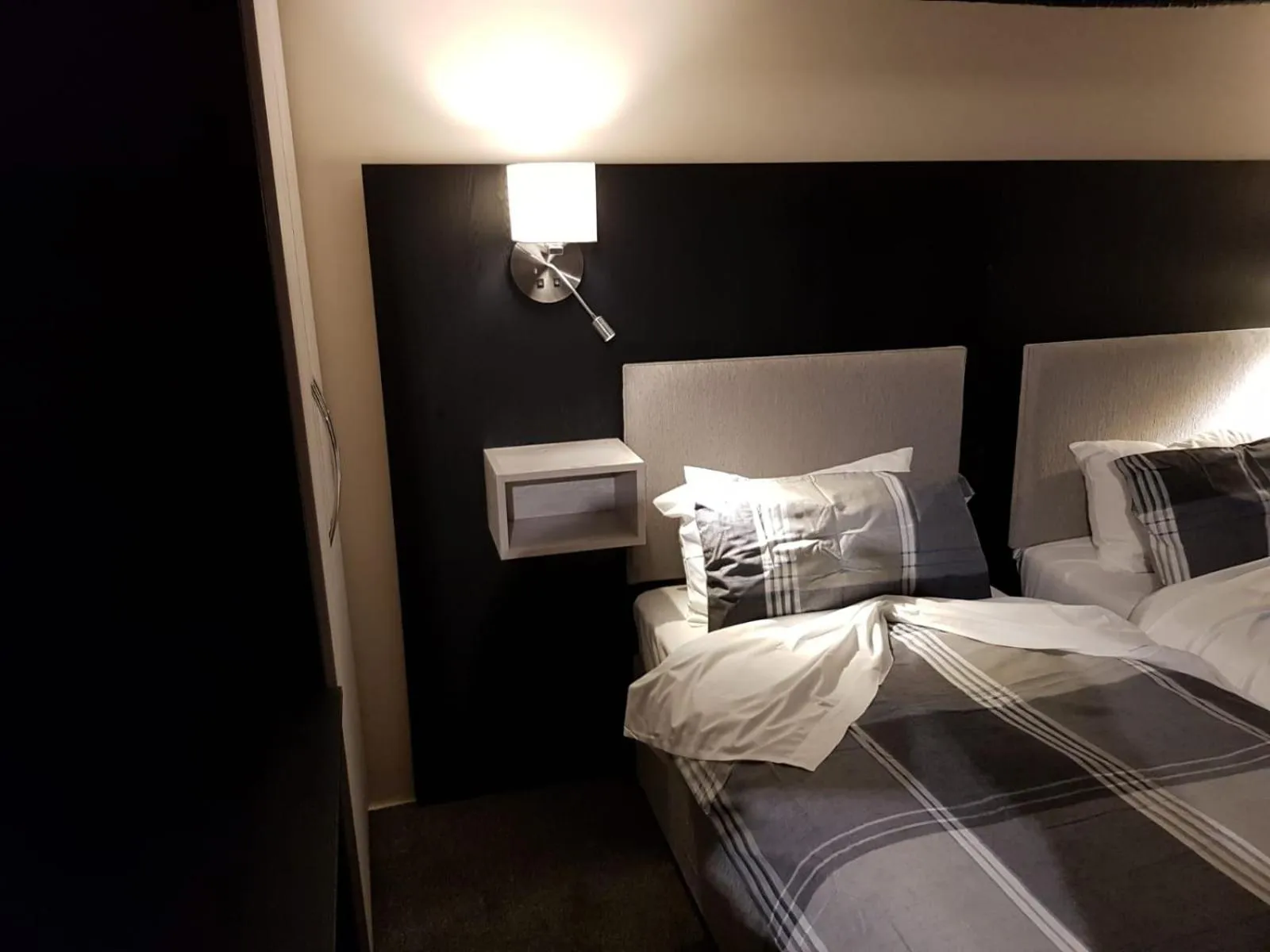 The Old Black Horse Inn