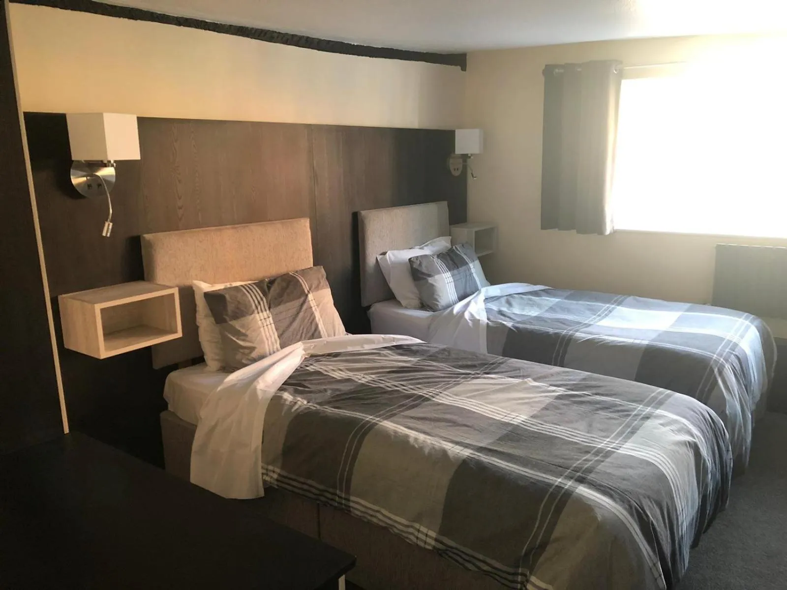 The Old Black Horse Inn